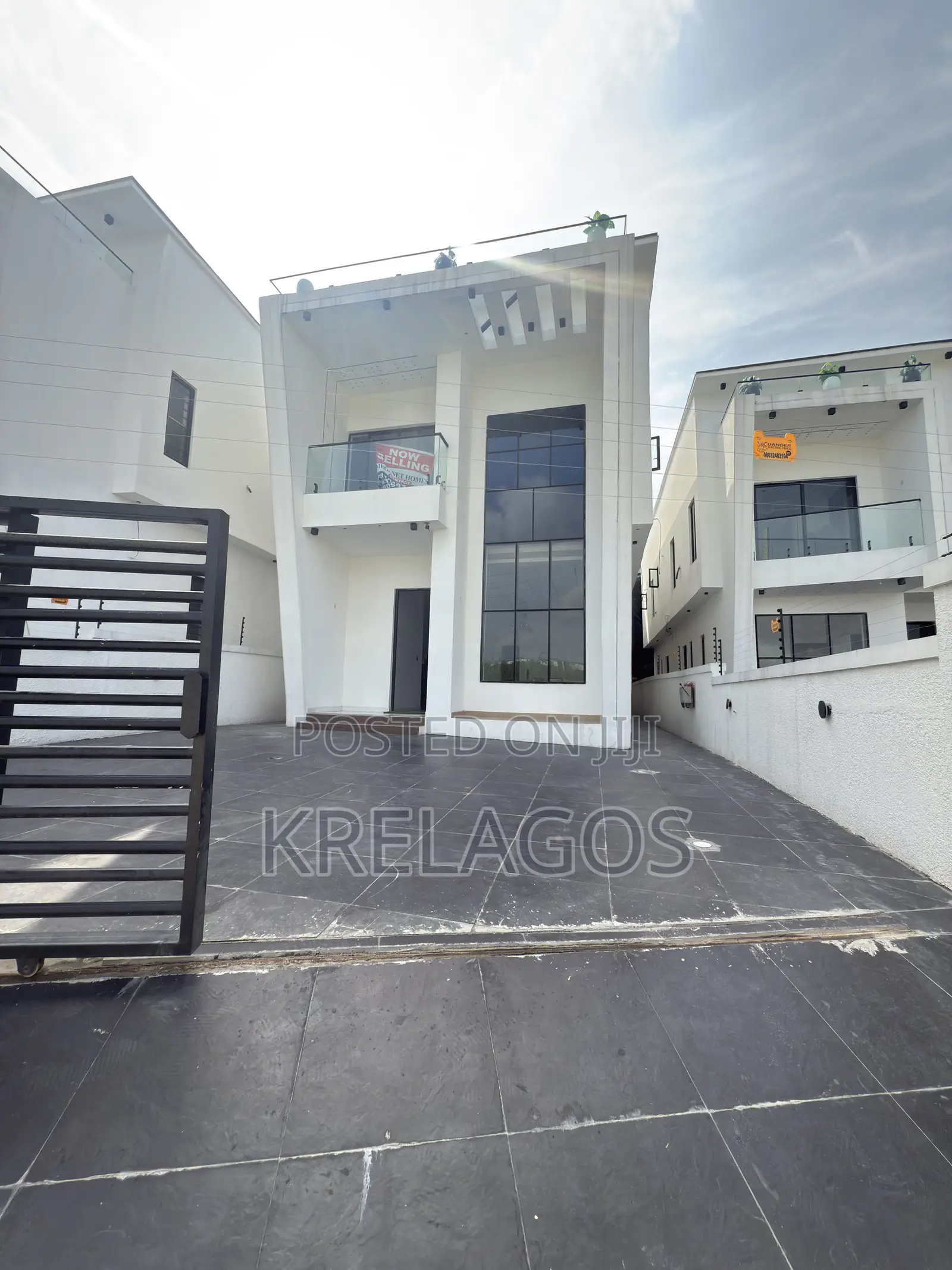 5bdrm Duplex in Ado / Ajah for sale