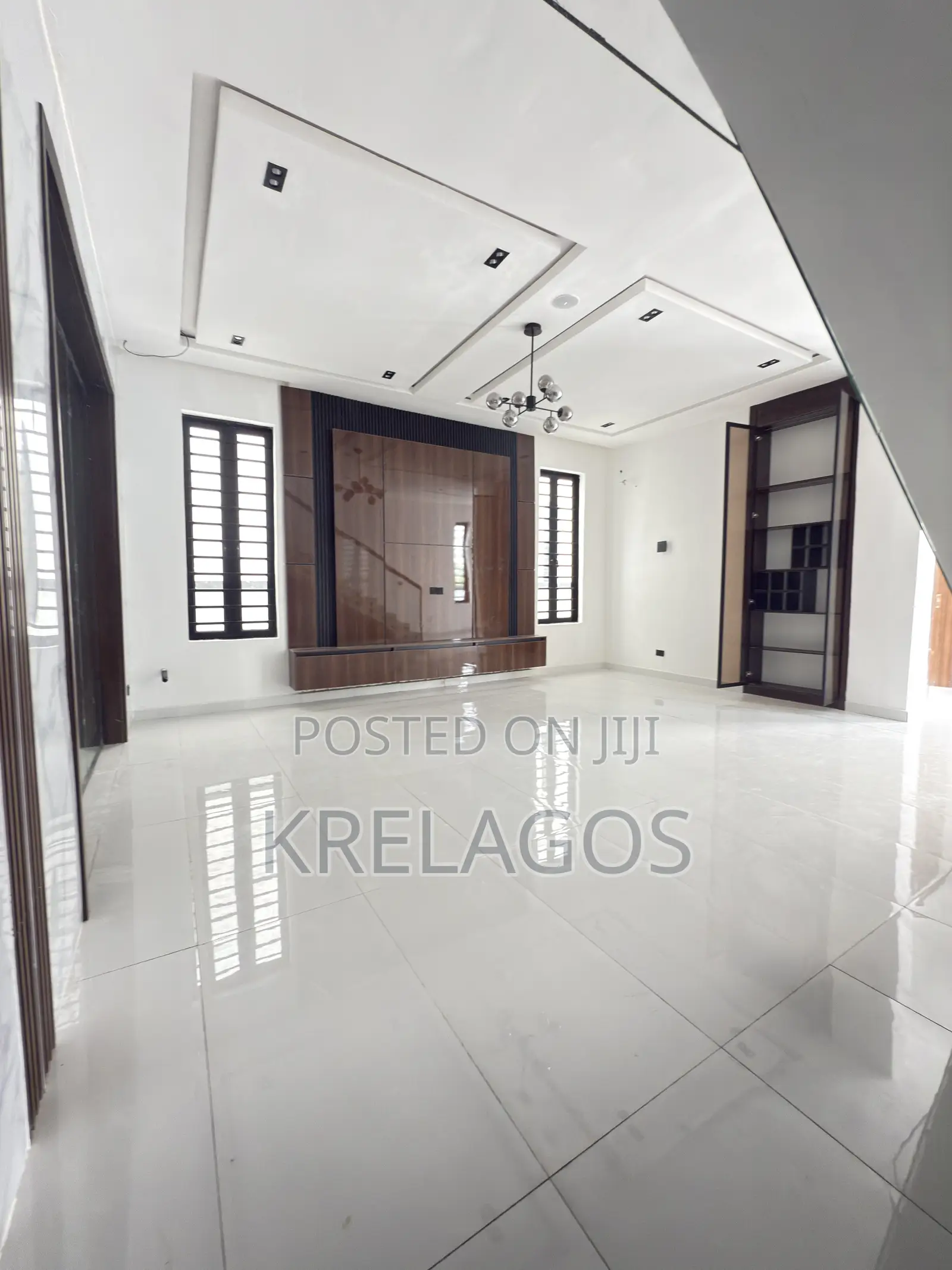 4bdrm Duplex in Ado / Ajah for sale