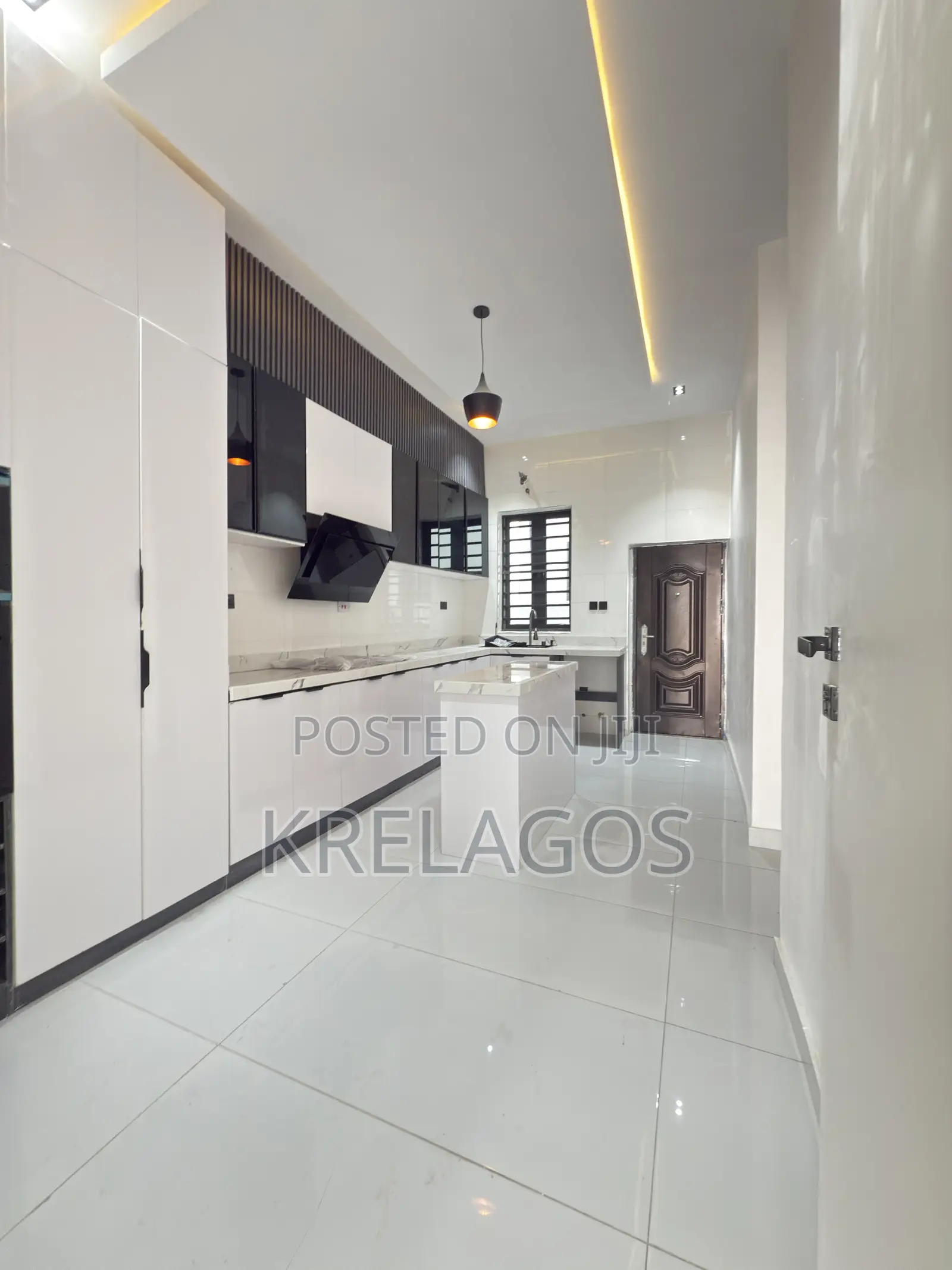 4bdrm Duplex in Ado / Ajah for sale
