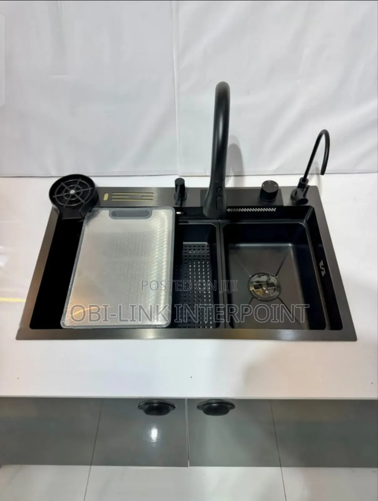 Kitchen Sink and All Accessories
