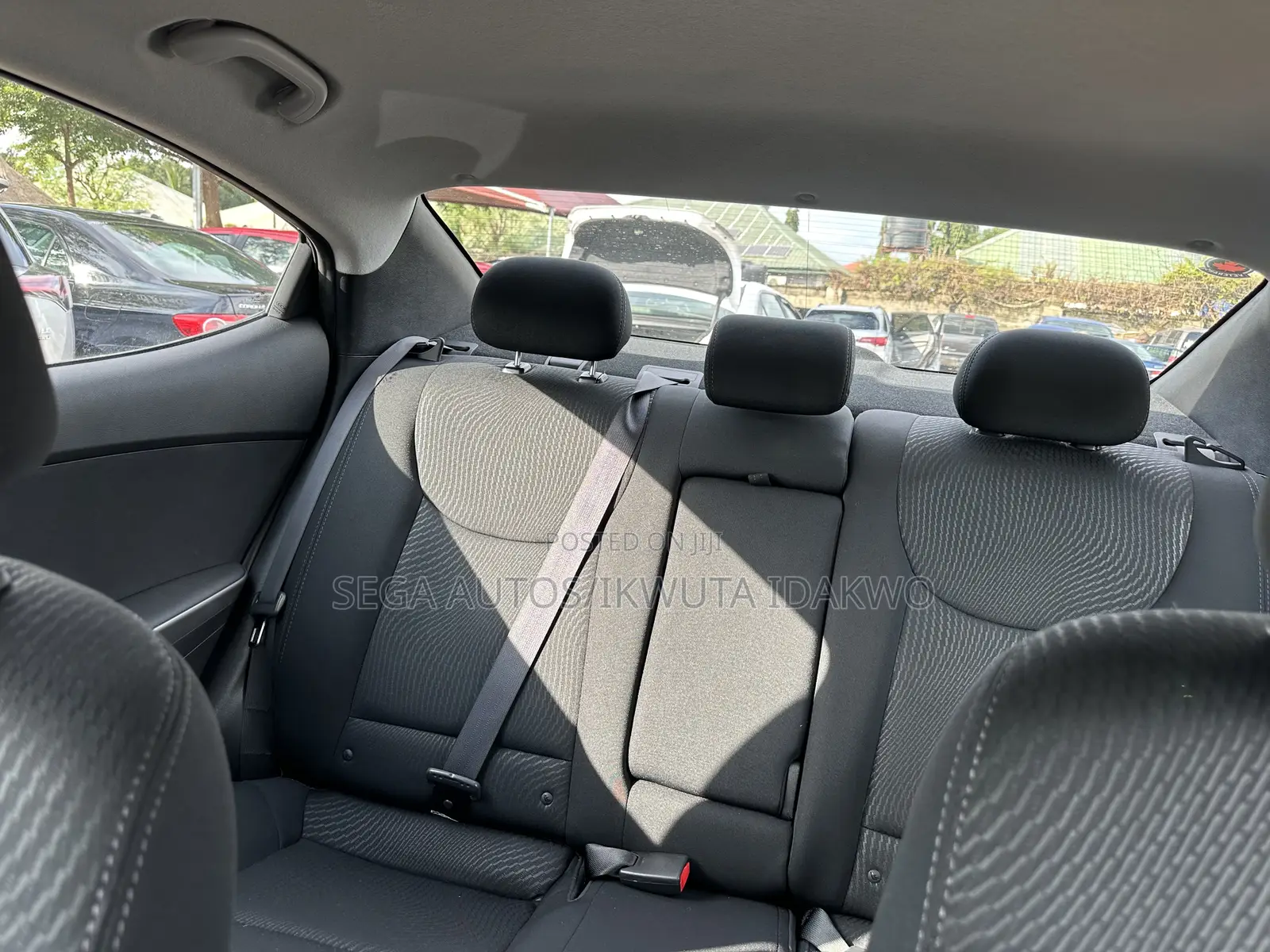 Hyundai Elantra SE 4dr Sedan (1.8L 4cyl 6M) 2015 Brown