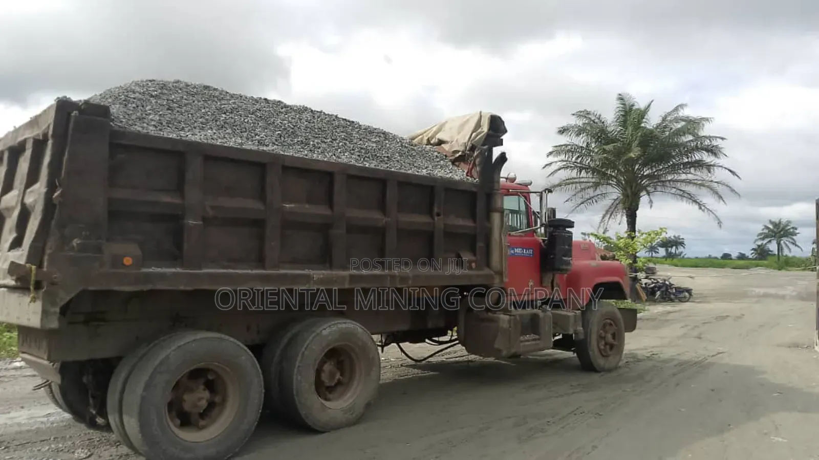 Black Iron Chippings and Granite, We Deliver to All Locations
