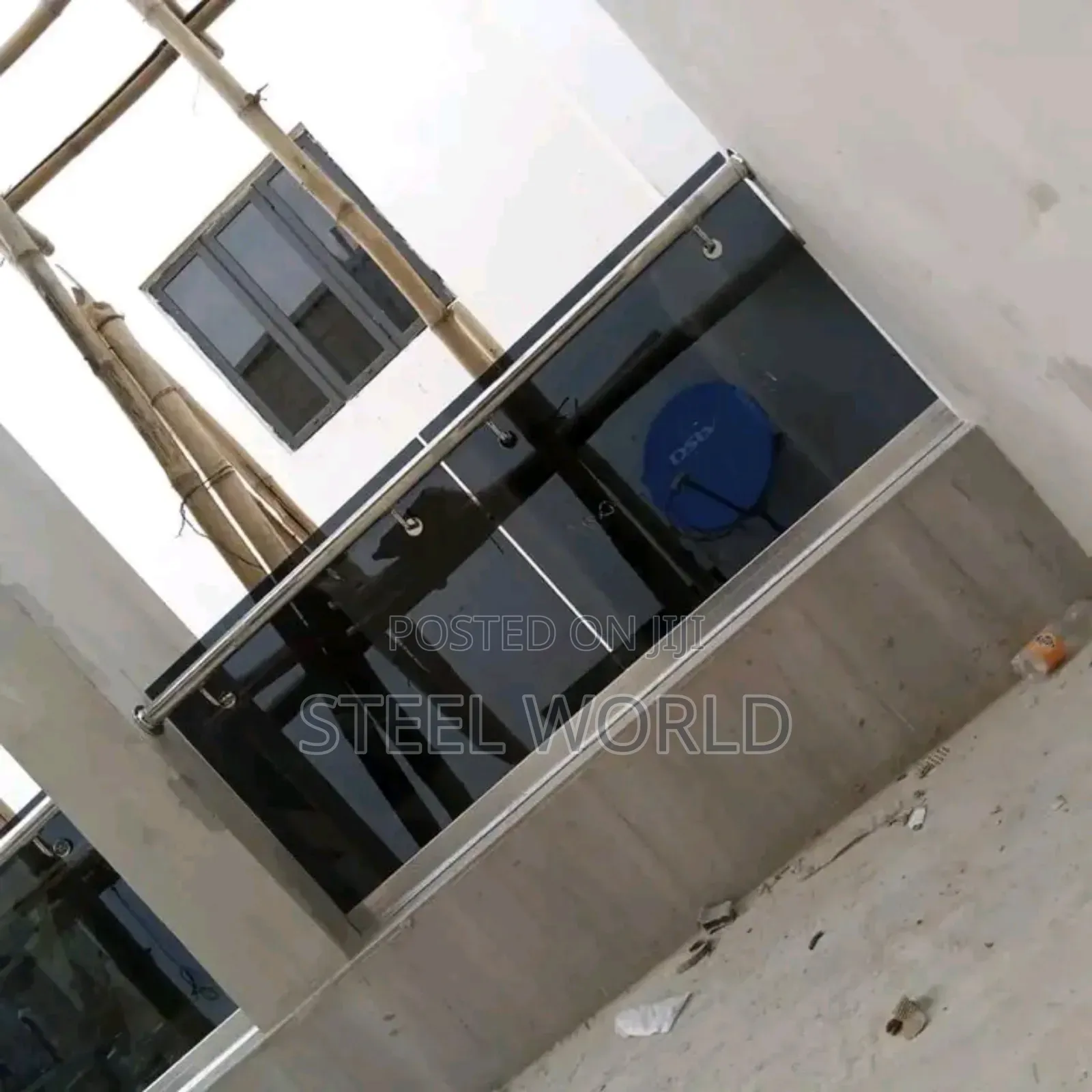 10m Glass Designs