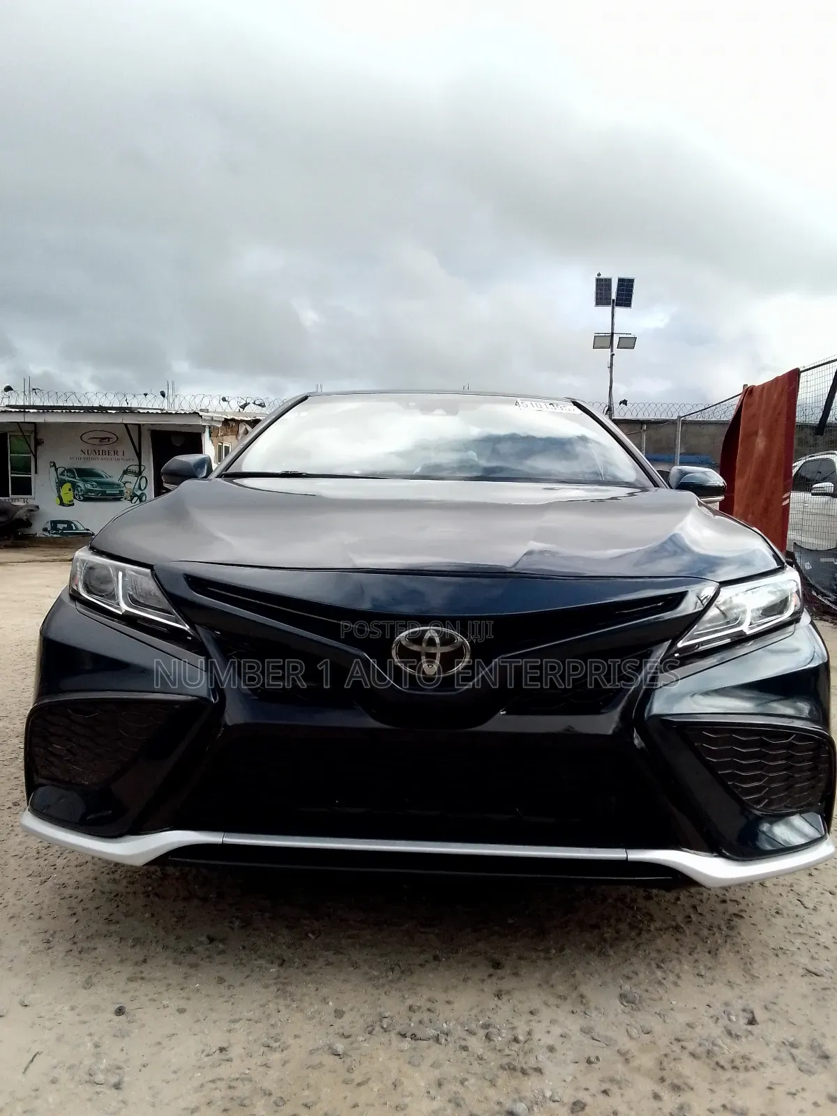 Toyota Camry SE FWD (2.5L 4cyl 8AM) 2018 Green