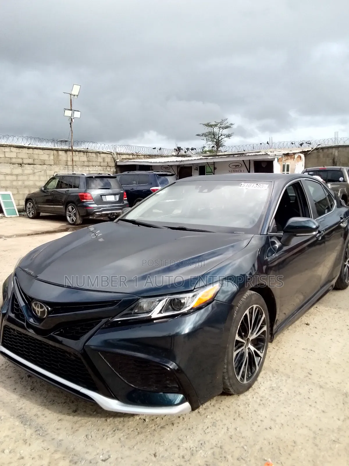 Toyota Camry SE FWD (2.5L 4cyl 8AM) 2018 Green