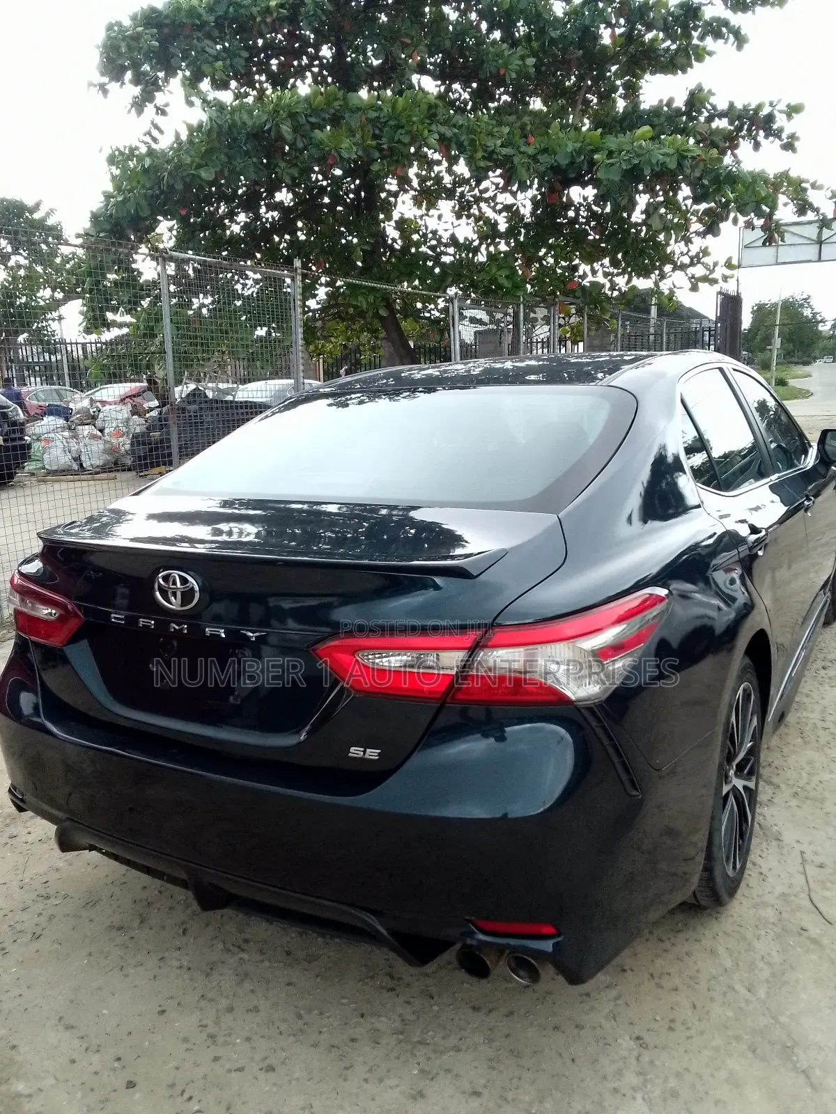 Toyota Camry SE FWD (2.5L 4cyl 8AM) 2018 Green