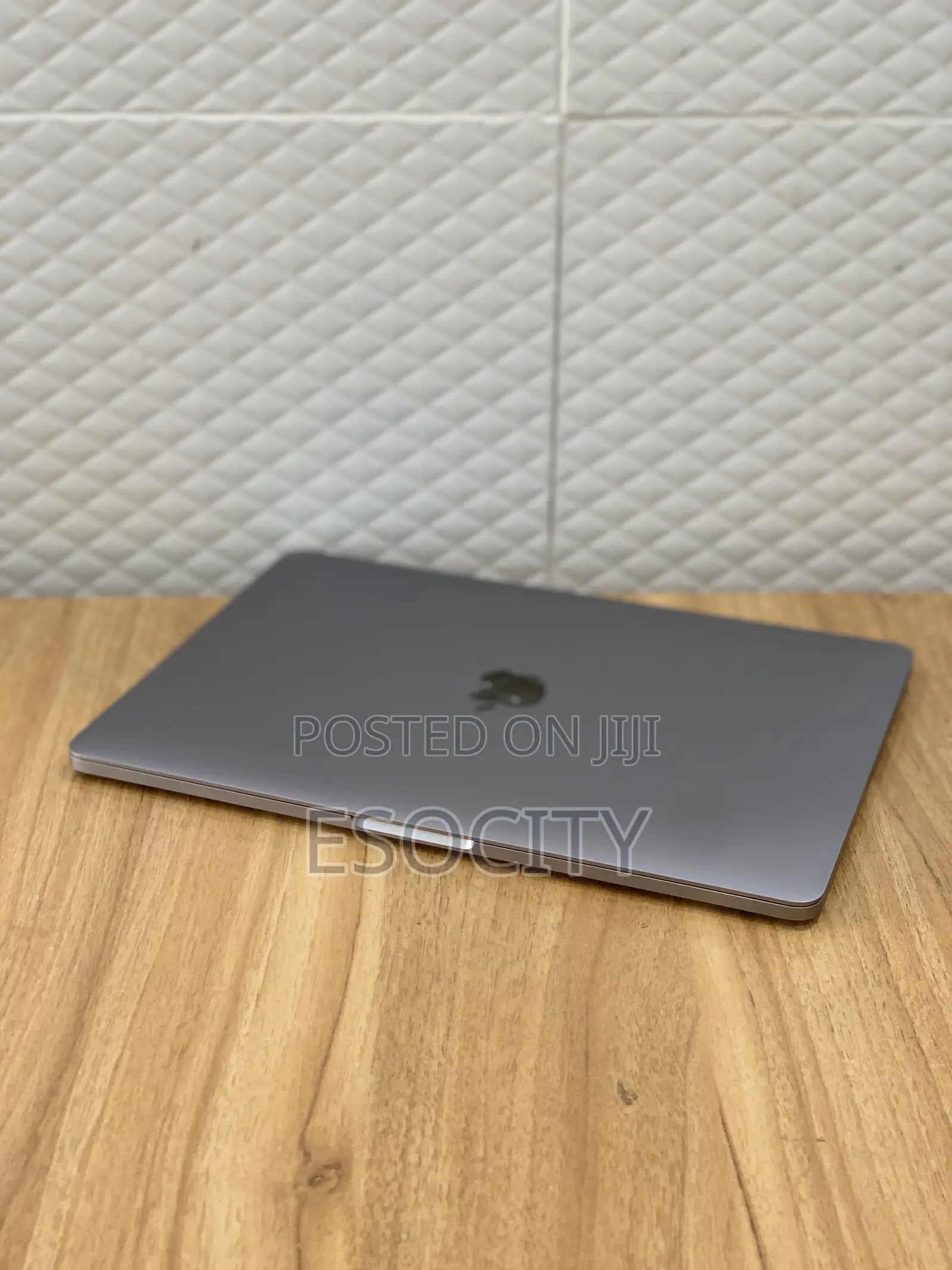 Laptop Apple MacBook Air 2020 16GB Intel Core I5 SSD 256GB