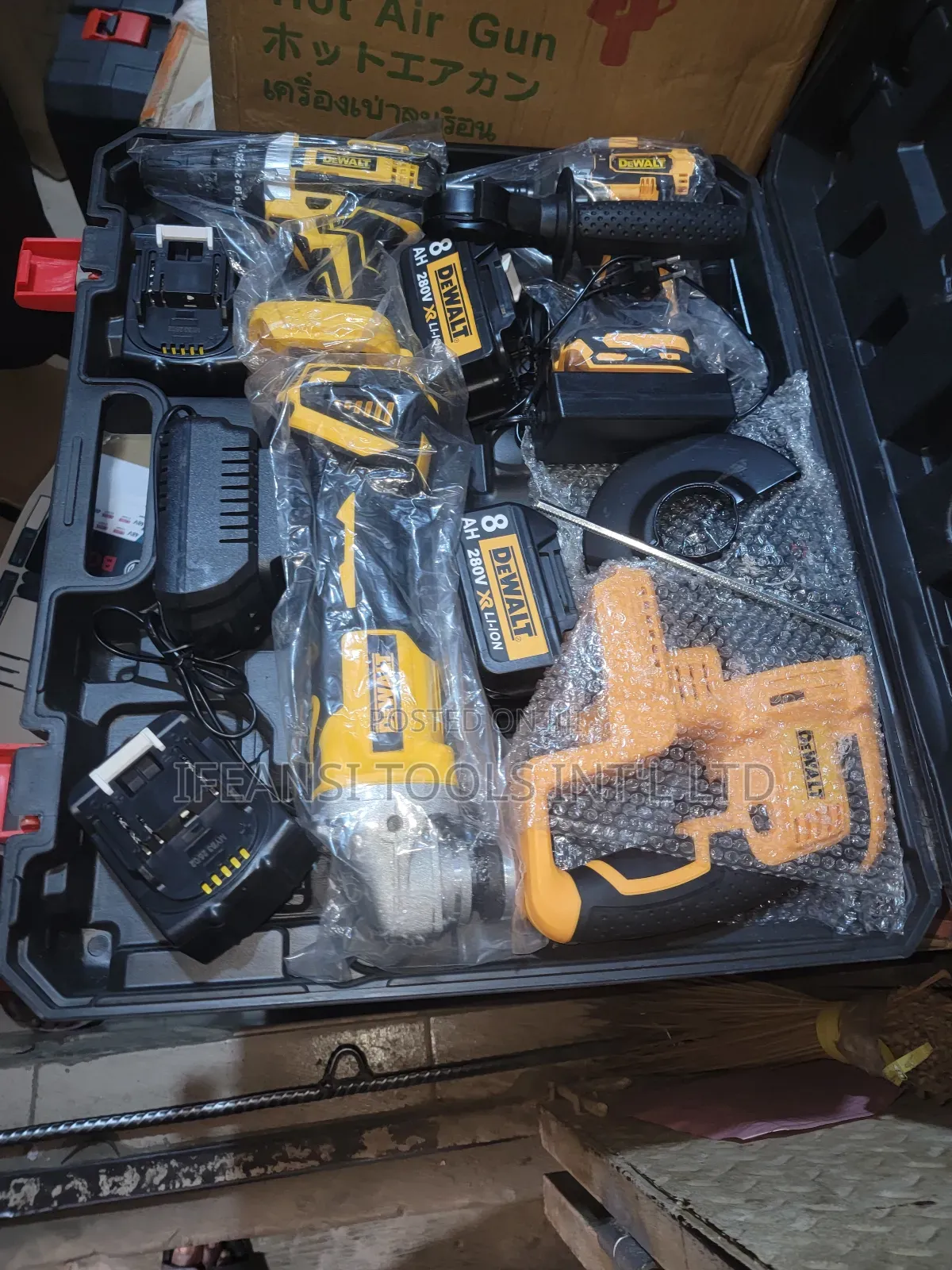 Cordless 4 in One Machine Tools Makita and Dewalt