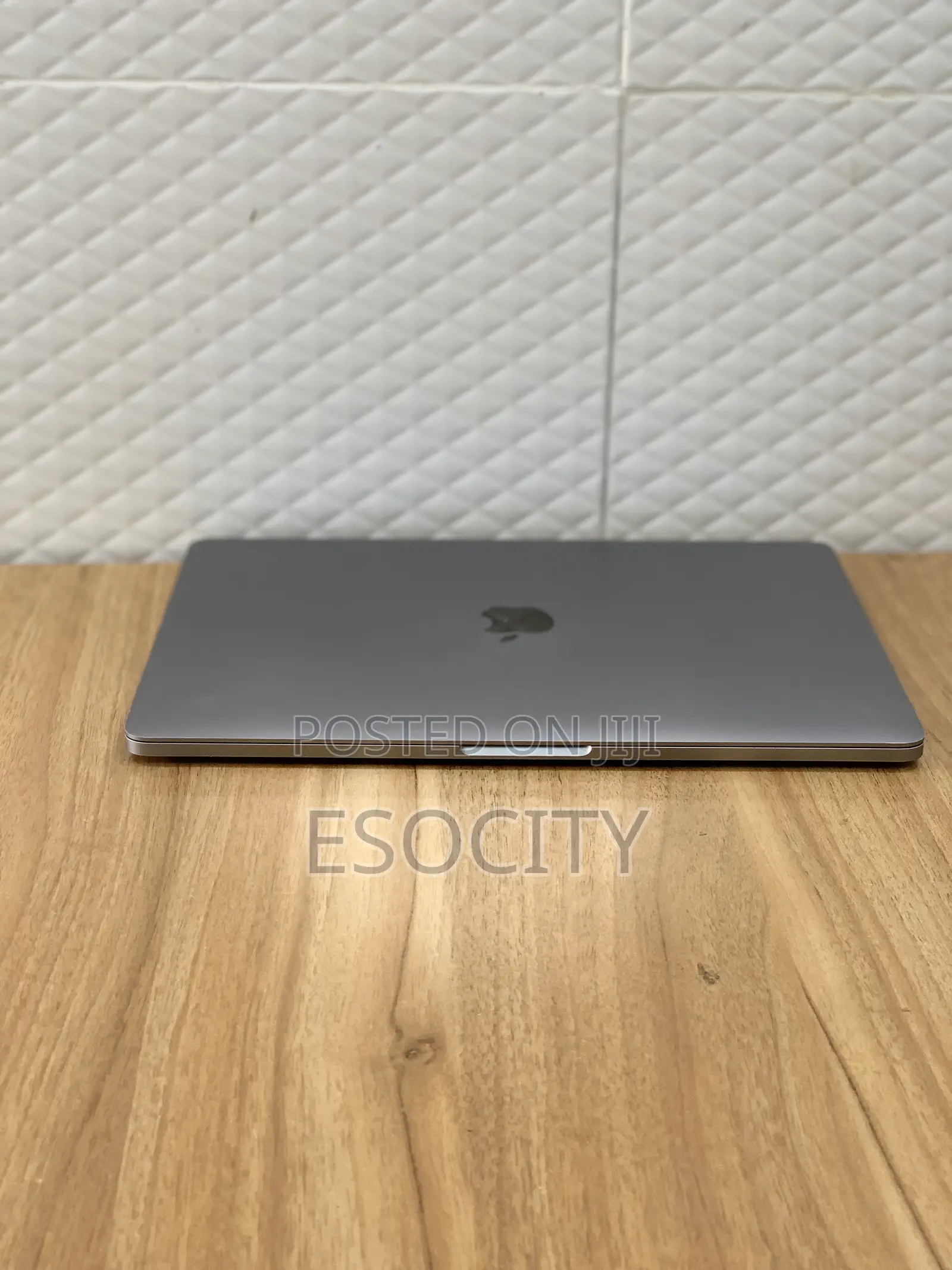 Laptop Apple MacBook Pro 2019 16GB Intel Core I5 SSD 256GB