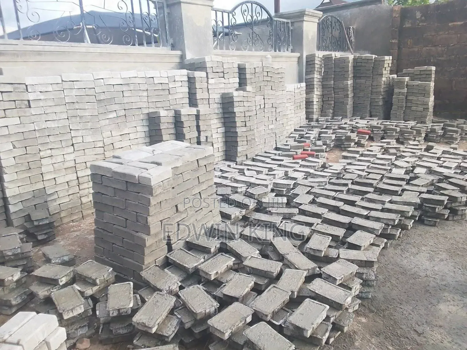 Titi Interlock Stone