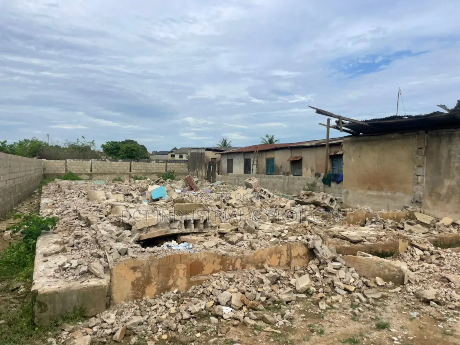 25ft by 125ft Half Plot of Land at Off Toyin Iju Ishaga Lagos