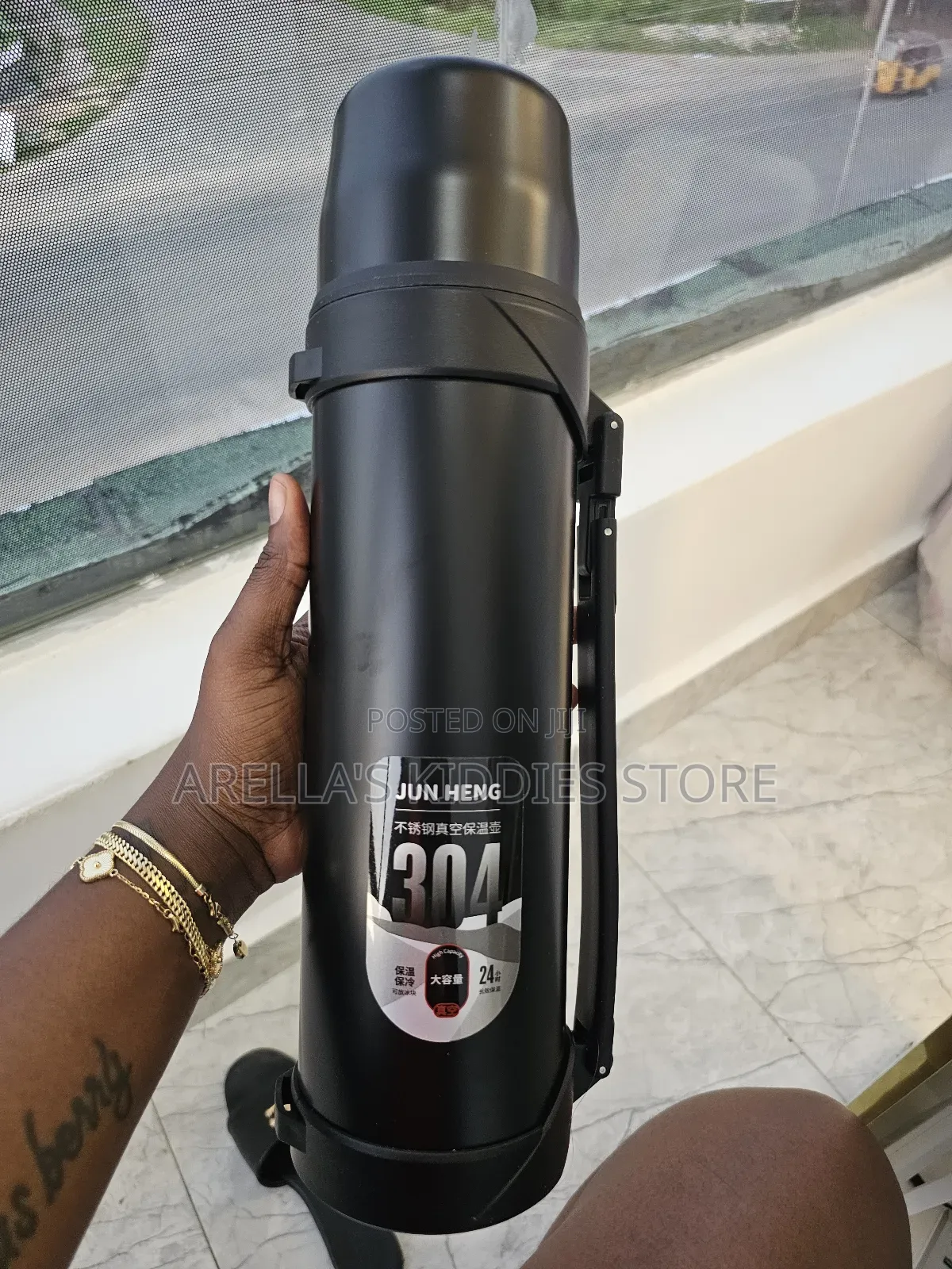Stainless Steel Vacuum Thermos, Designed For Keeping Beverages Hot