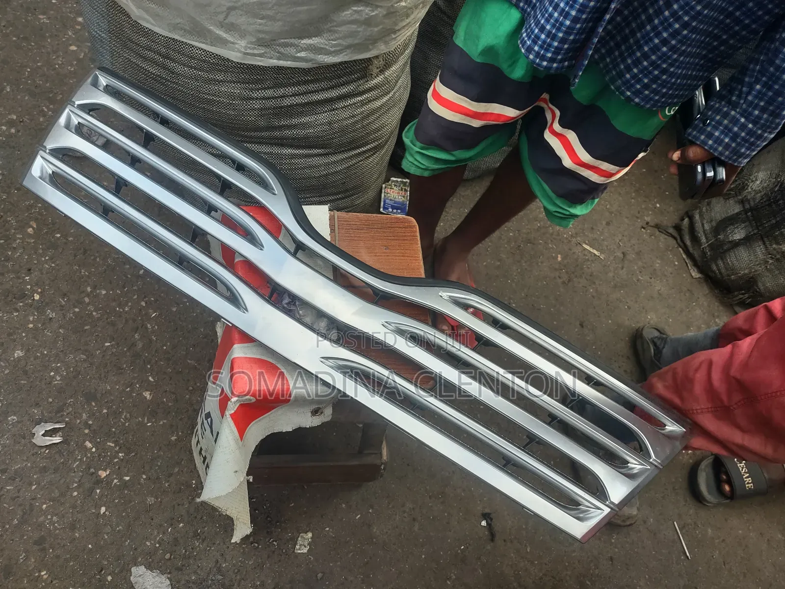 Front Grill Toyota Venza
