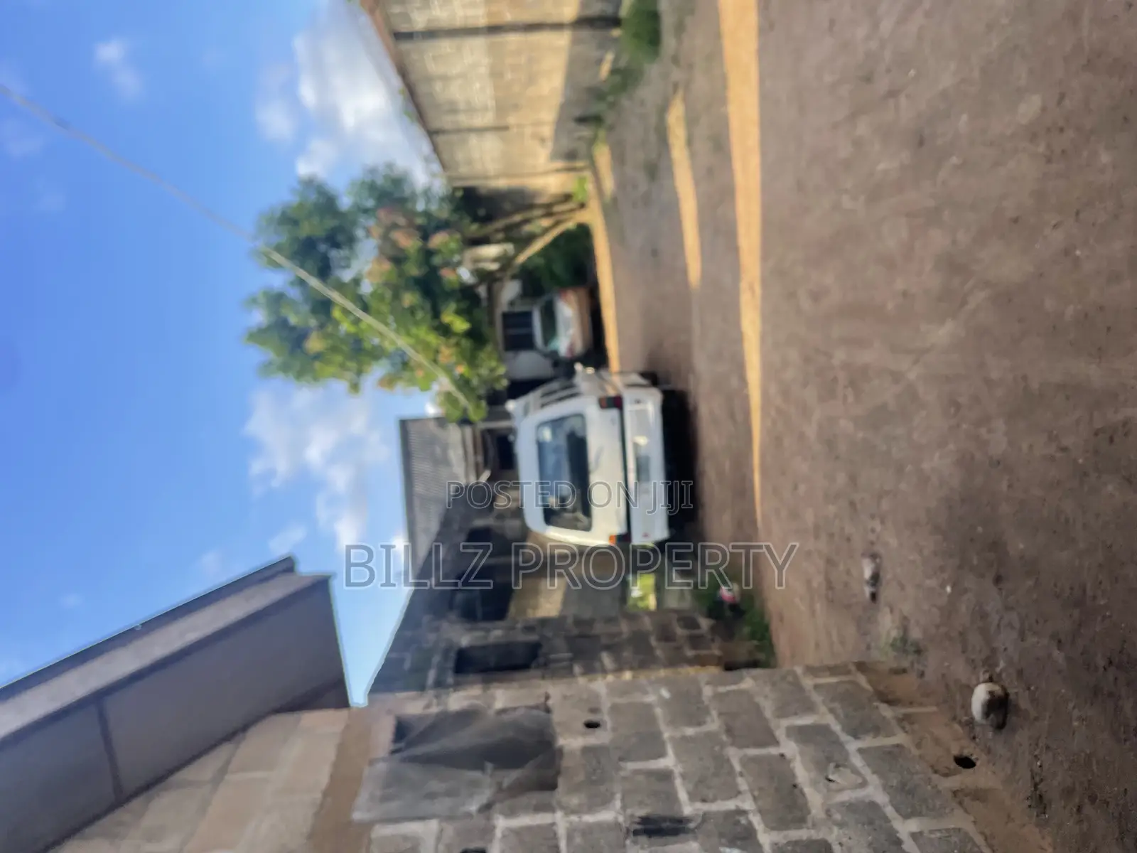 3bdrm Block of Flats in Baba70 Ikola Road, Abule Egba for sale