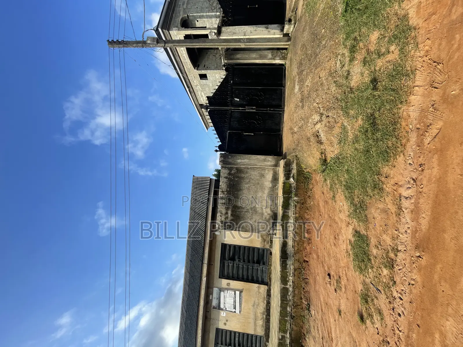 3bdrm Block of Flats in Baba70 Ikola Road, Abule Egba for sale
