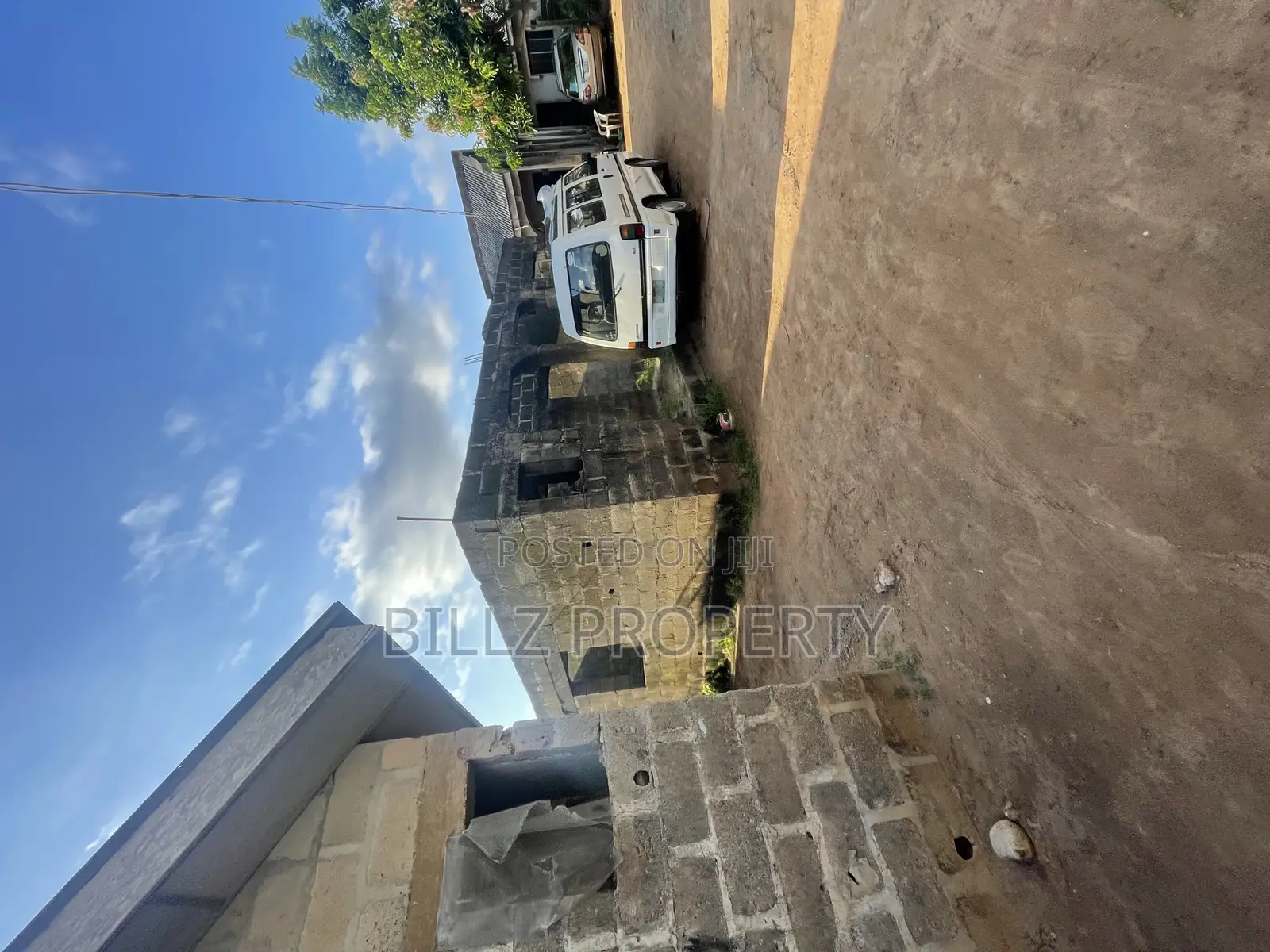 3bdrm Block of Flats in Baba70 Ikola Road, Abule Egba for sale