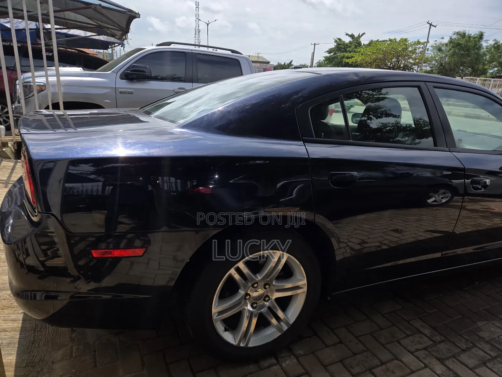Dodge Charger SXT 2012 Black