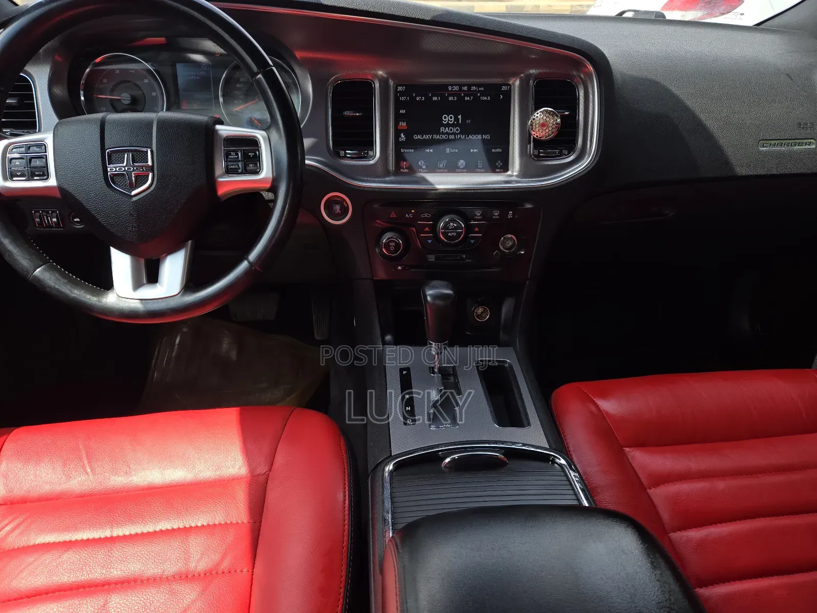 Dodge Charger SXT 2012 Black
