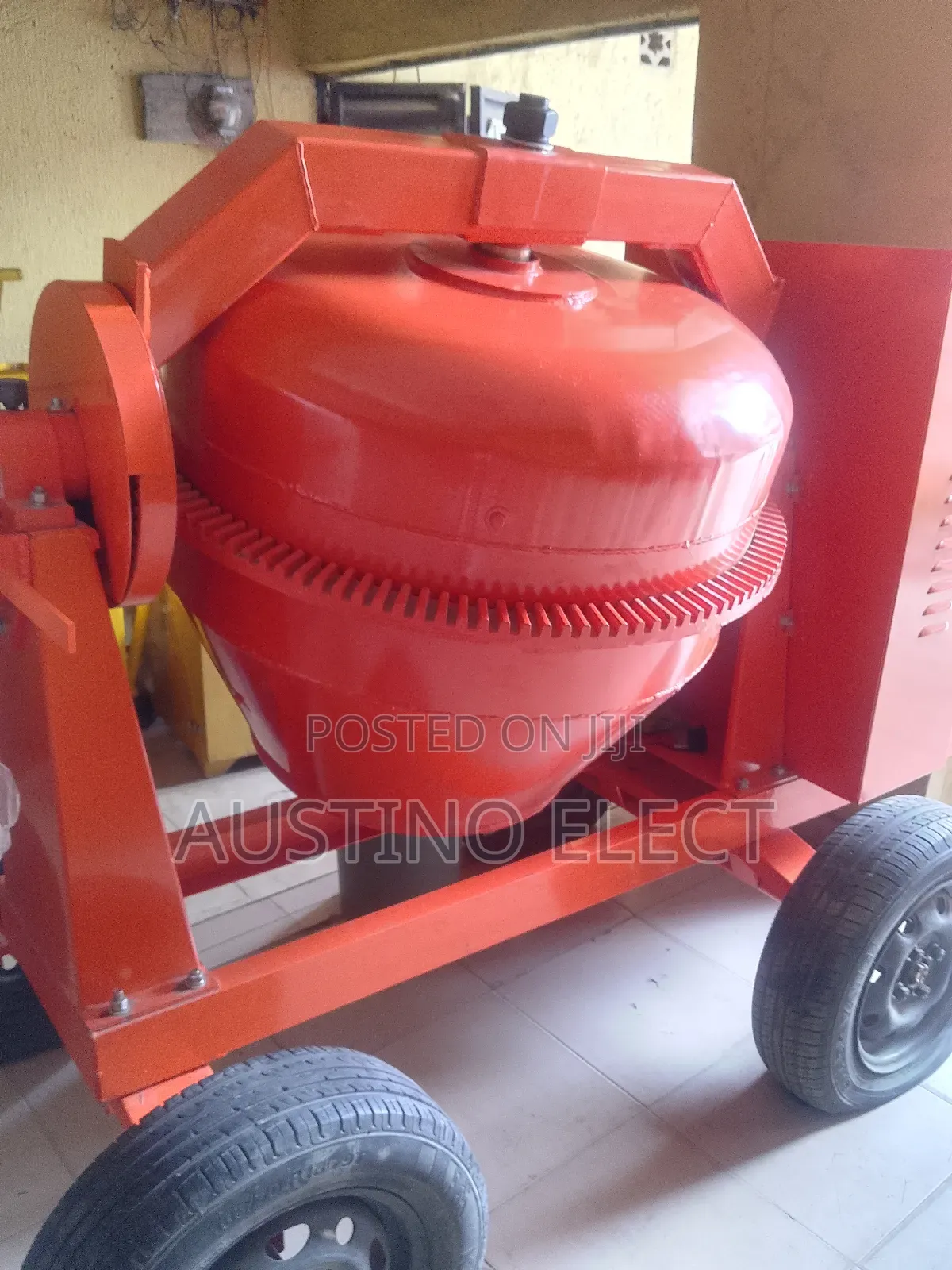 Red 500 Liters Concrete Mixer
