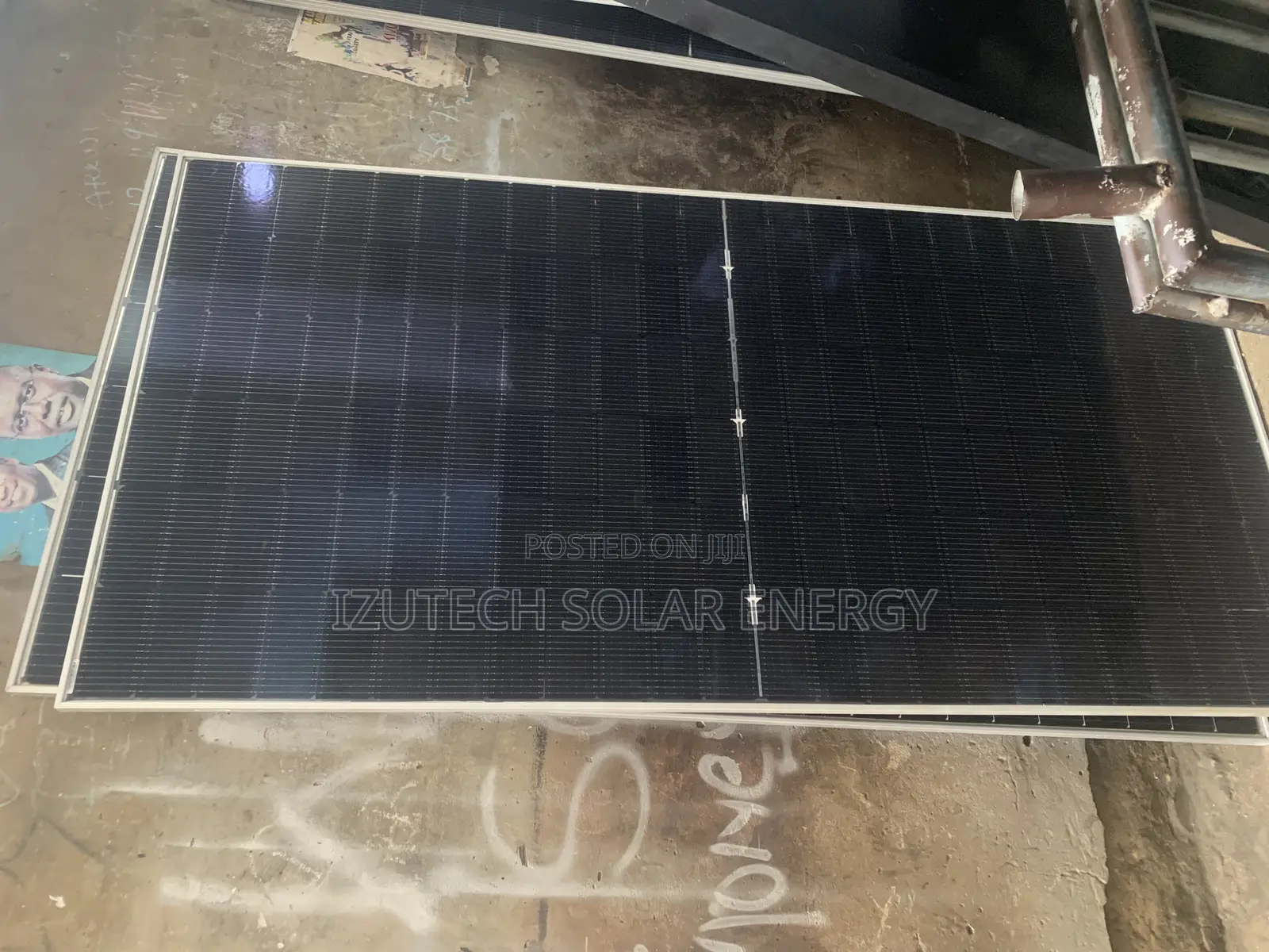 Jinko 650watts Solar Panel 144cell Available in Stock