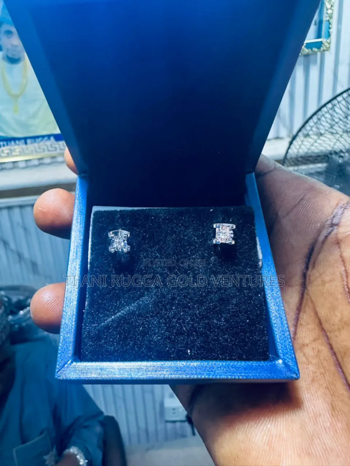 Pure Gold 750 Italy 18karat VVS Diamond Earring
