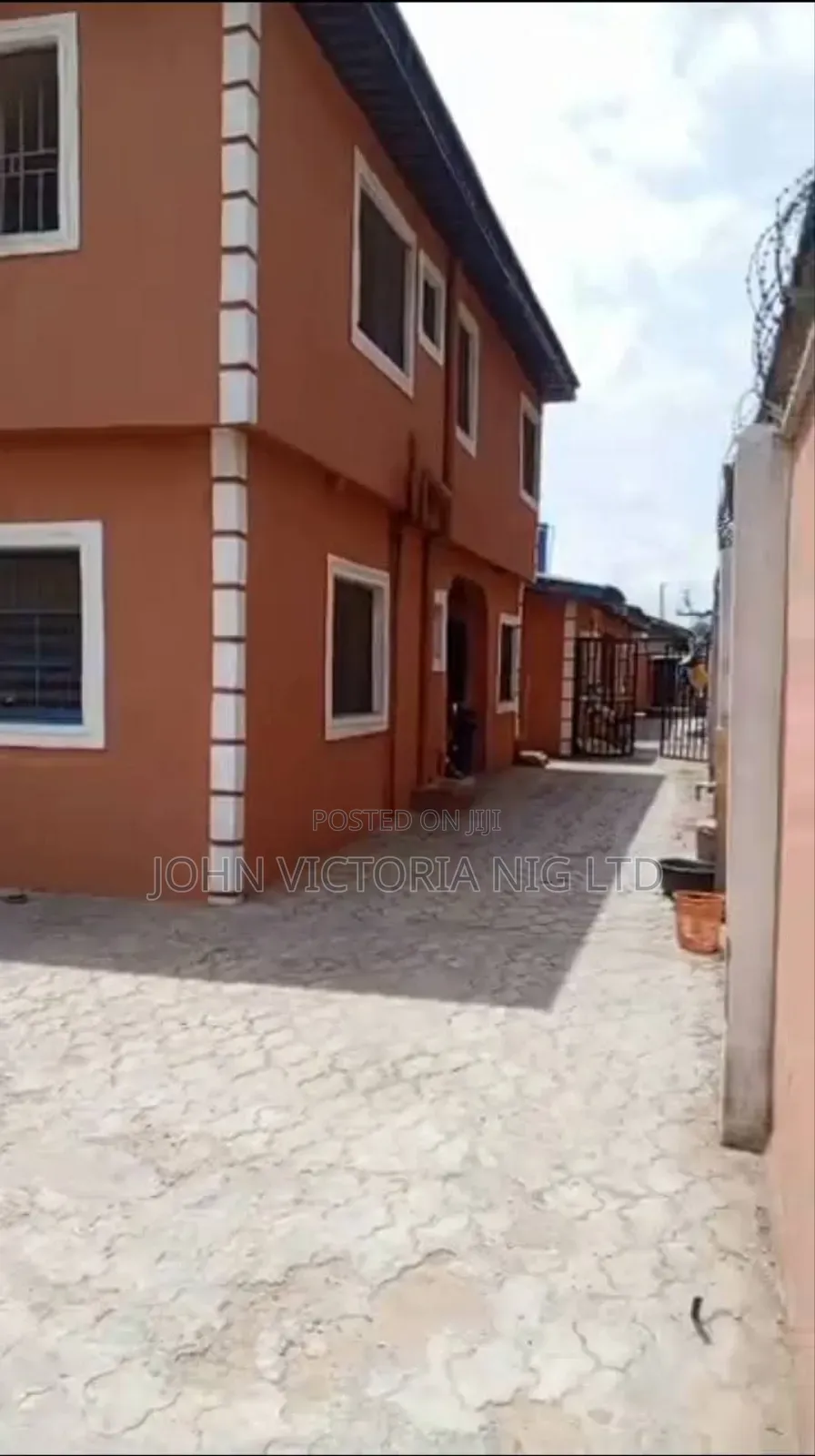 12bdrm Block of Flats in Tired Street Igondu, Ikotun/Igando for sale