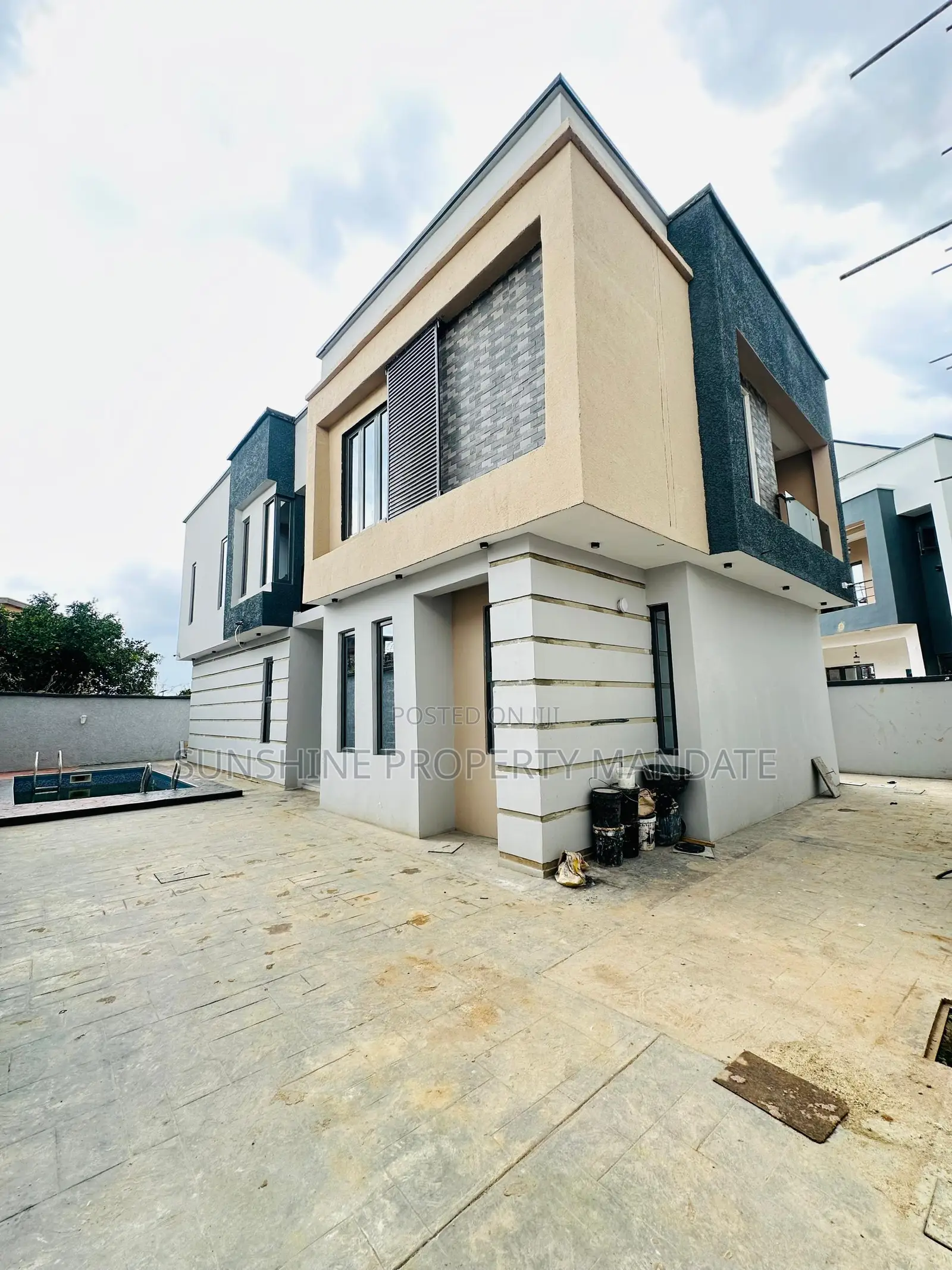 Furnished 4bdrm Duplex in Omole Phase 1 for sale