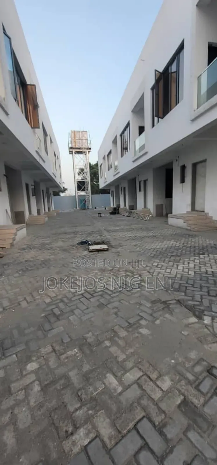 3bdrm Townhouse/Terrace in Chevron Drive Estate for sale