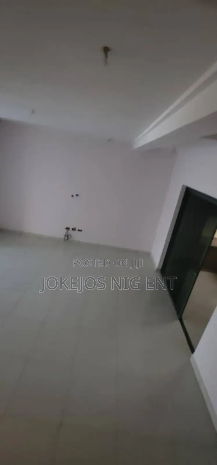 3bdrm Townhouse/Terrace in Chevron Drive Estate for sale