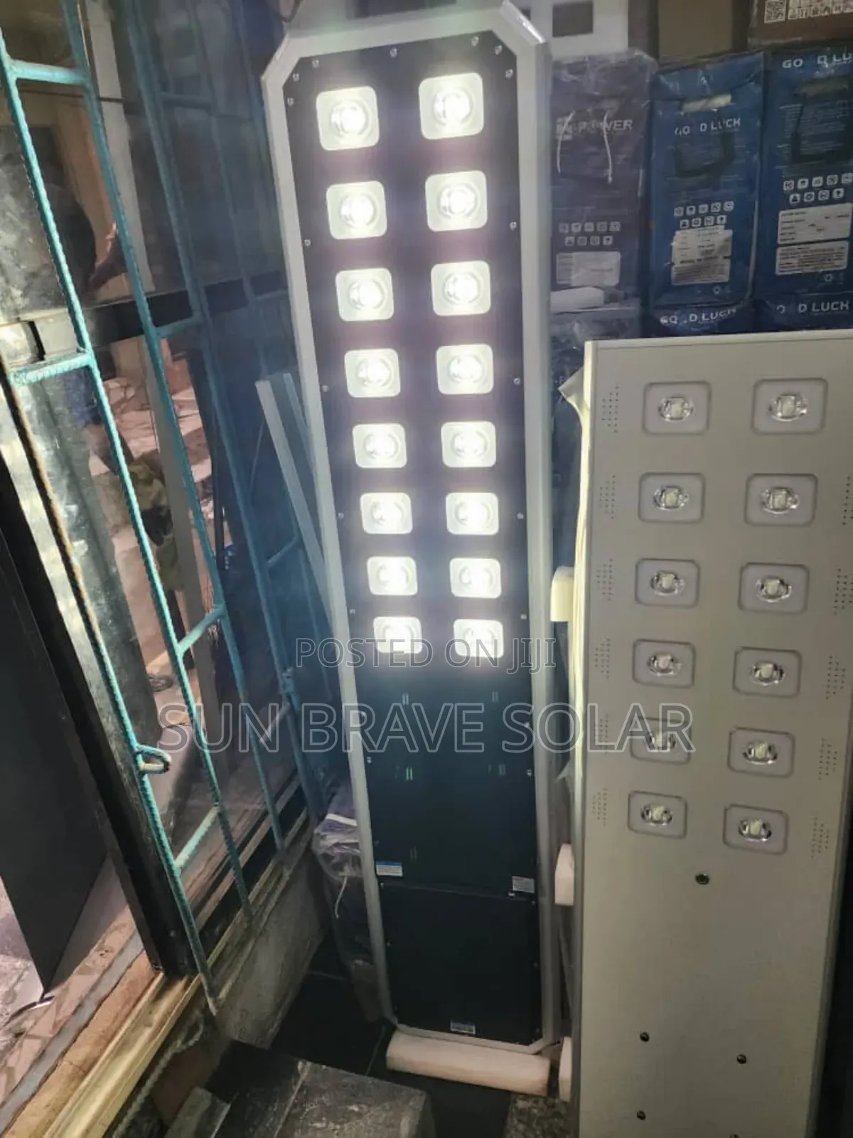 All-in-one Wakatek Solar Street Light 160w