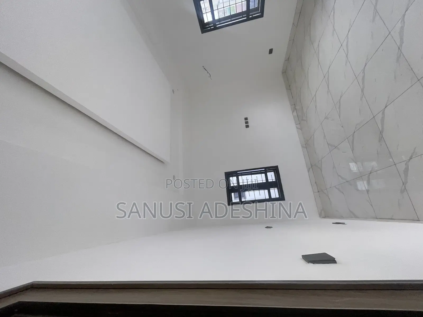 5bdrm Duplex in Jahi Gilmore Gilmore for sale