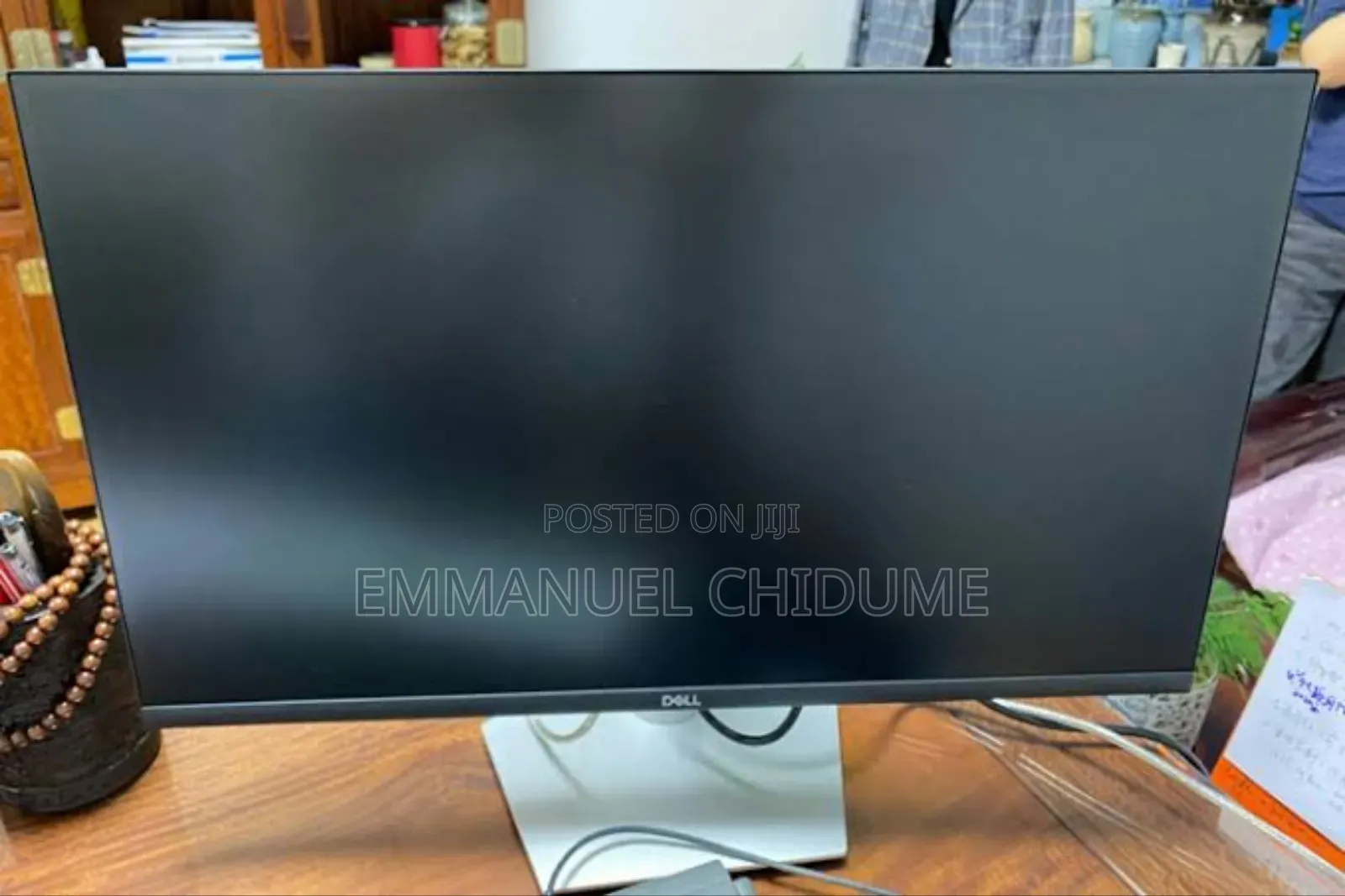 27 Inches Dell Flameless Monitor