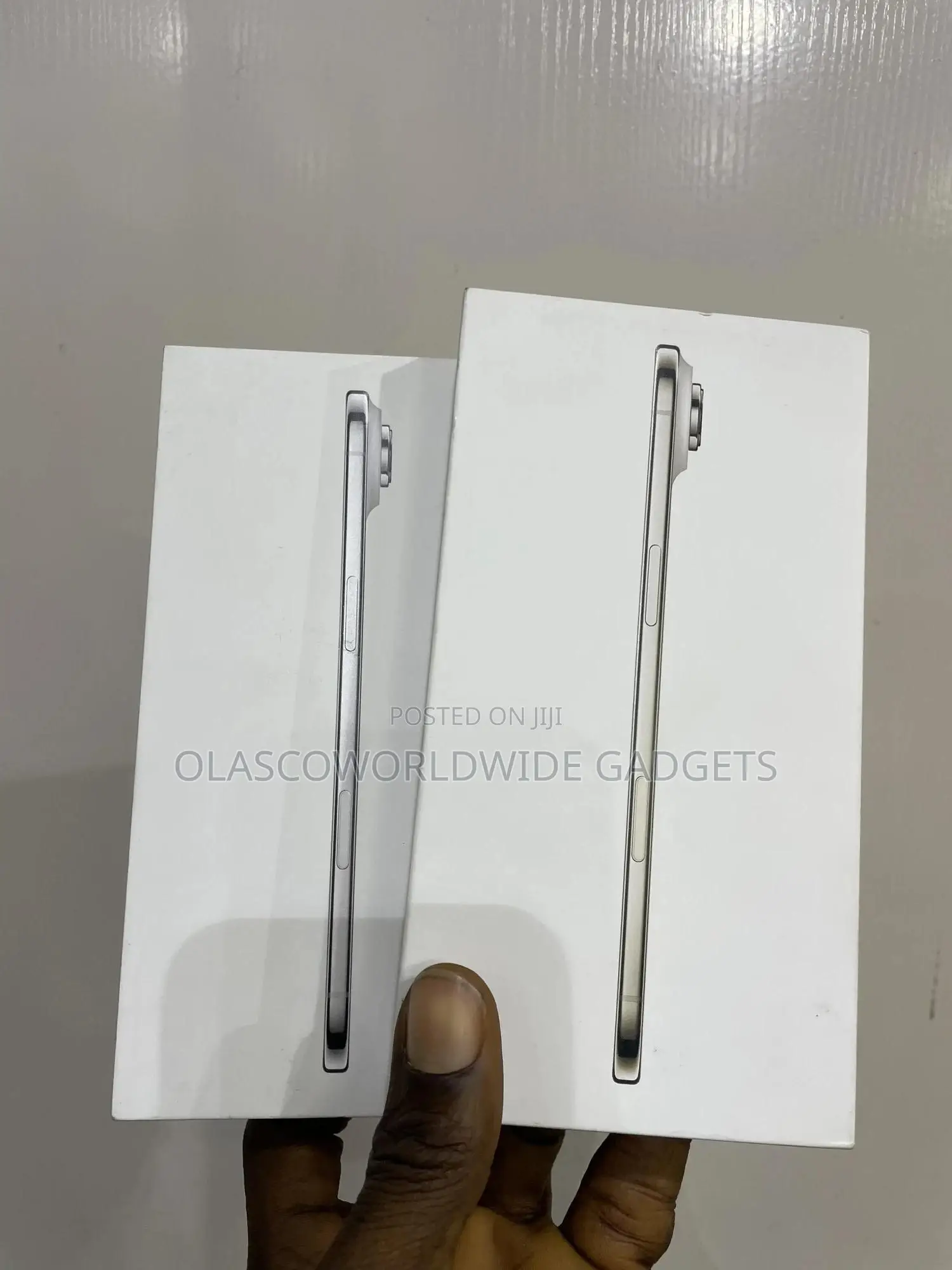 New Apple iPhone Air 256 GB Gold