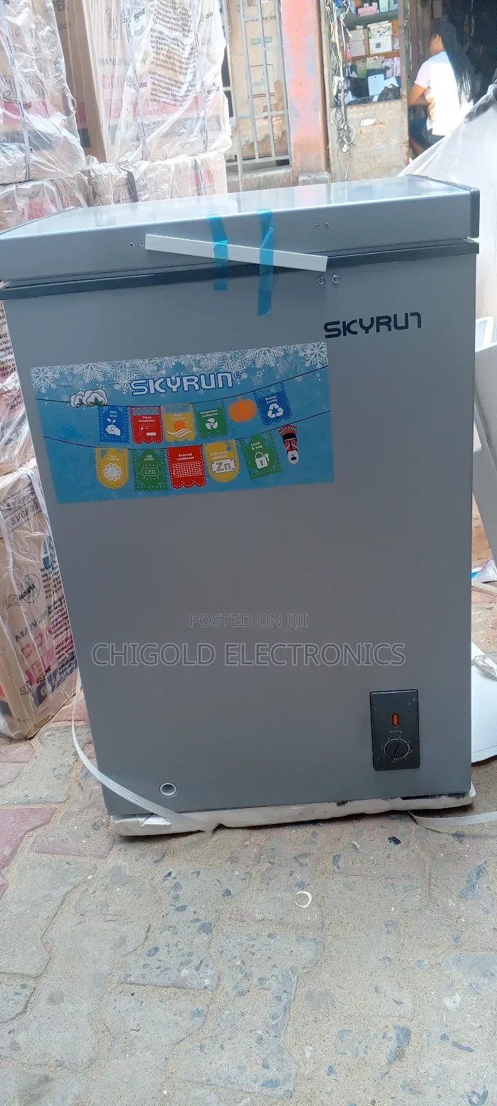 Skyrun 100 Litres Chest Freezer