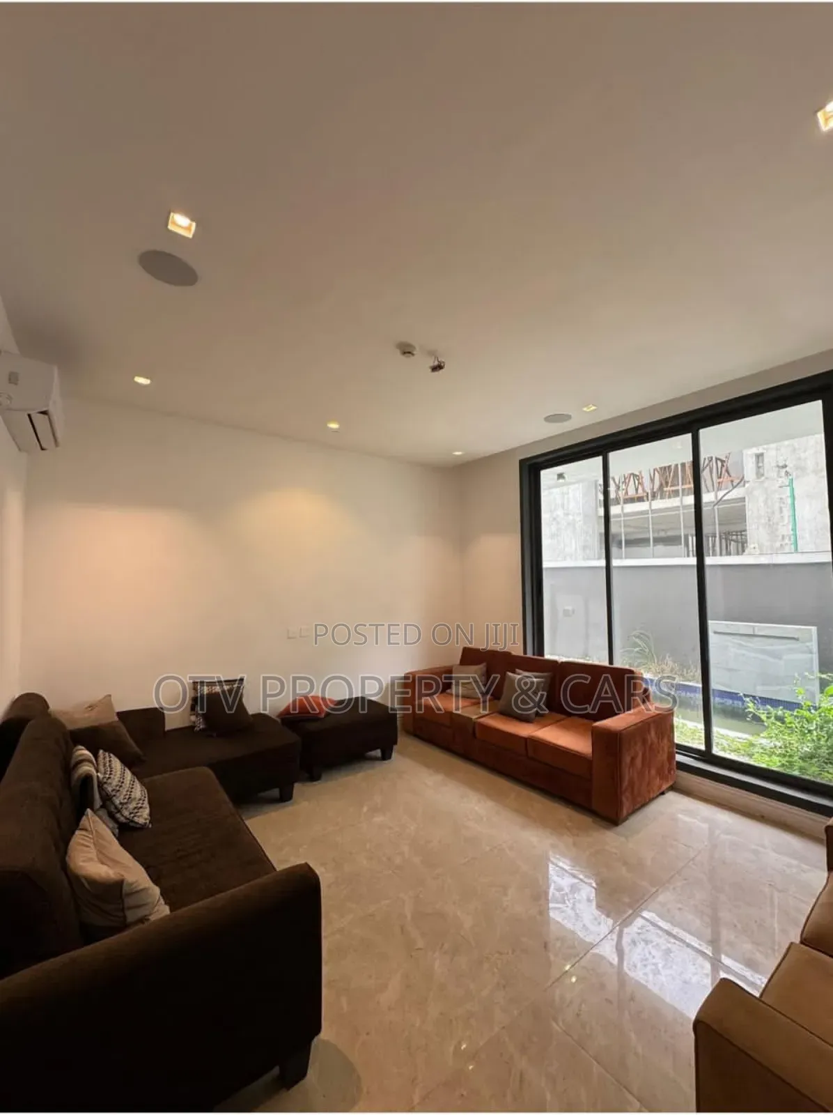 Furnished 5bdrm Duplex in Banana Island for sale
