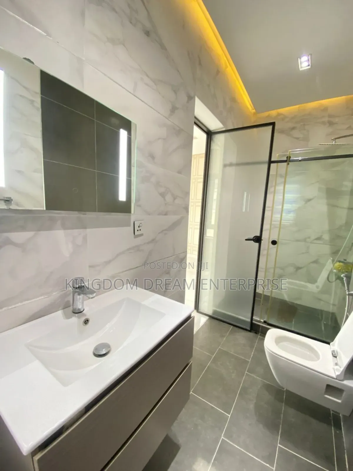 5bdrm Duplex in Old Ikoyi Lagos for sale