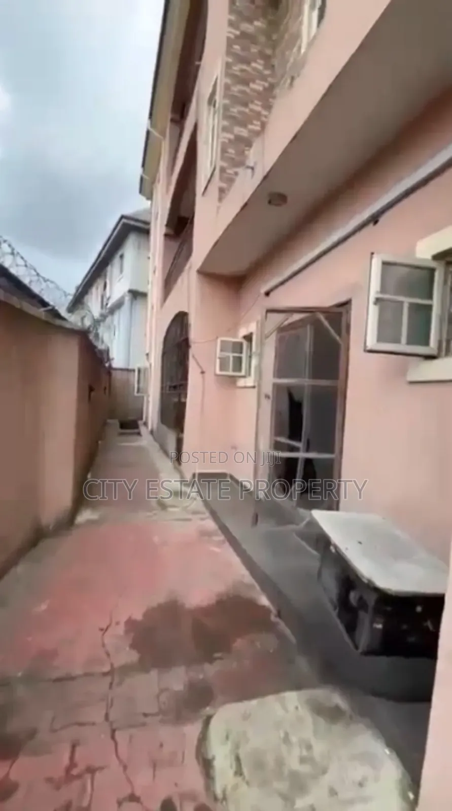 12bdrm Block of Flats in Adageorge, Port-Harcourt for sale