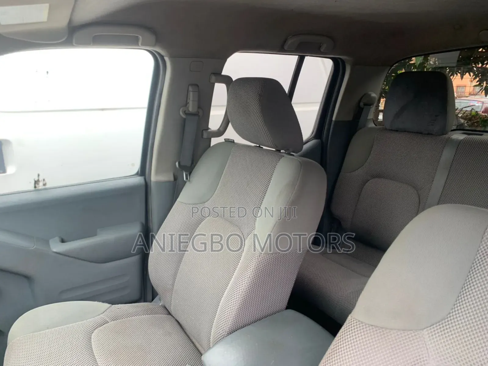 Nissan Frontier Crew Cab LE 4x4 Long 2010 Blue