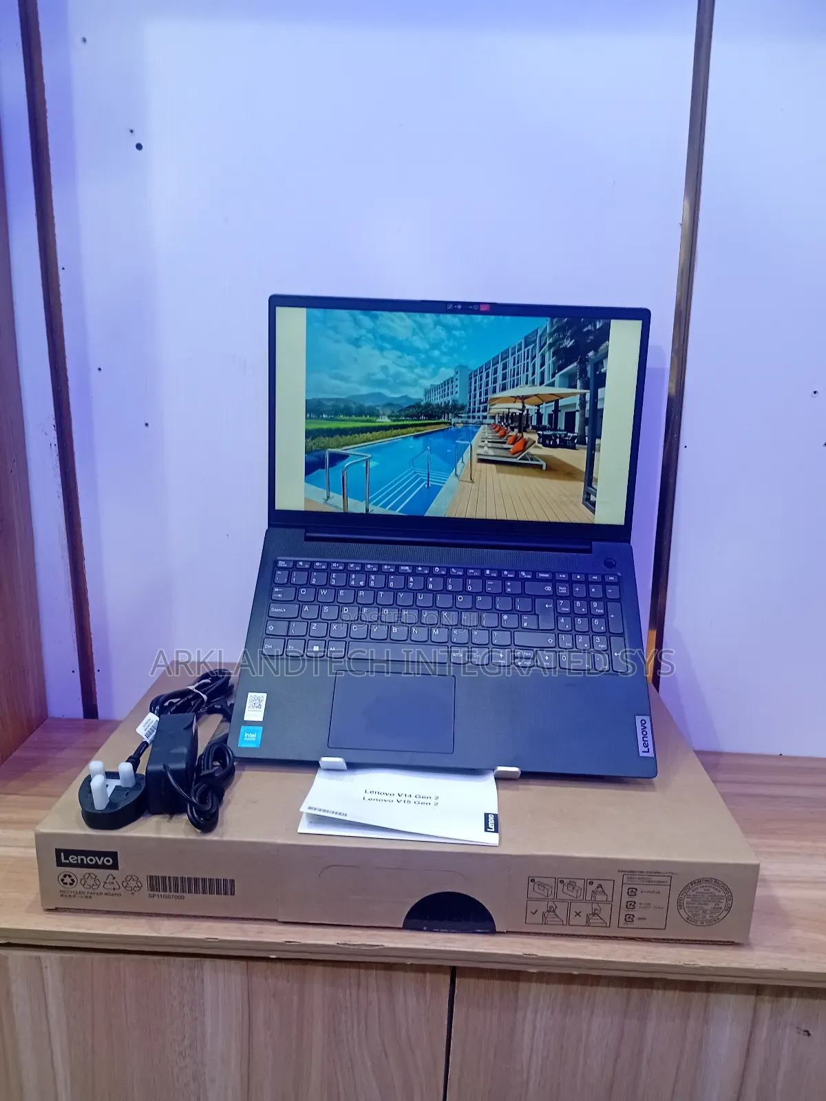 New Laptop Lenovo IdeaPad 1 8GB Intel Celeron SSD 256GB
