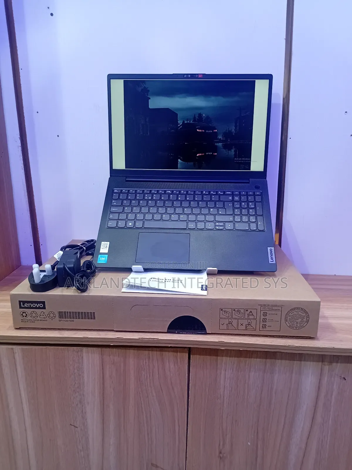 New Laptop Lenovo IdeaPad 100 8GB Intel Celeron SSD 512GB
