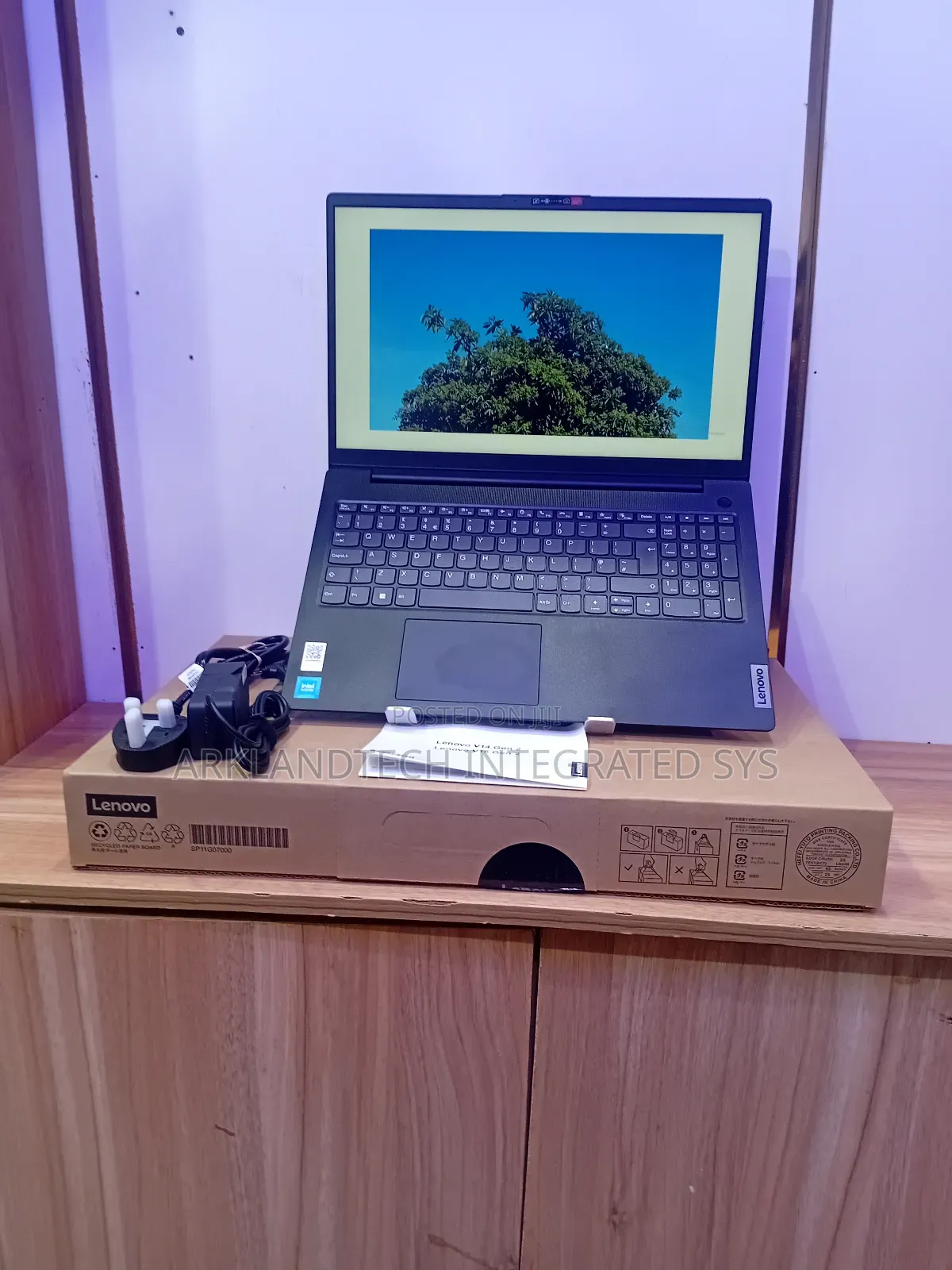 New Laptop Lenovo IdeaPad 100 8GB Intel Celeron SSD 512GB