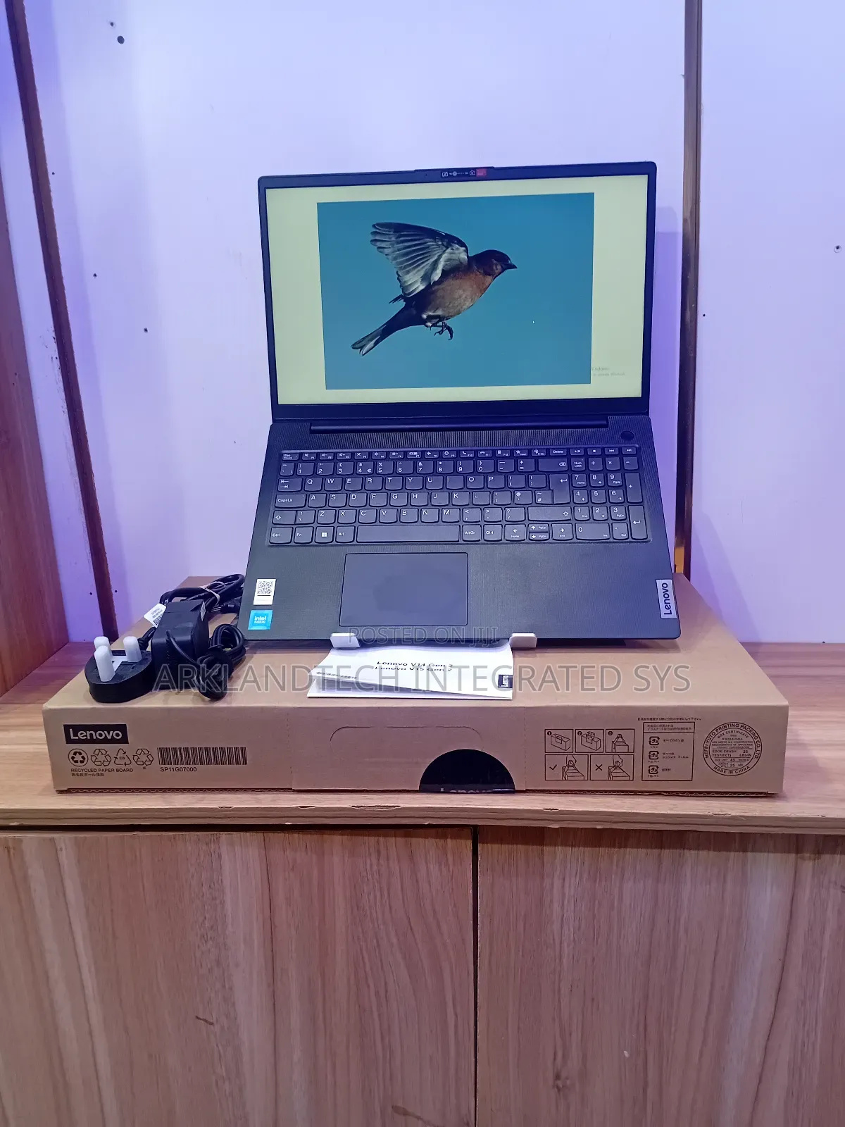 New Laptop Lenovo IdeaPad 110 8GB Intel Celeron SSD 256GB
