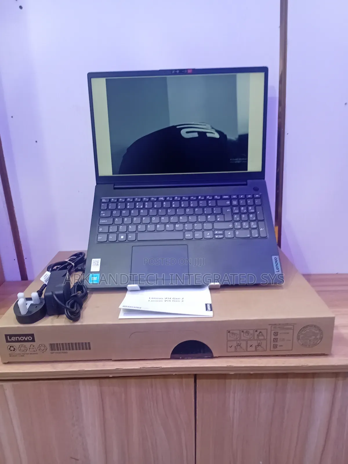 New Laptop Lenovo IdeaPad 120S 8GB Intel Celeron SSD 512GB