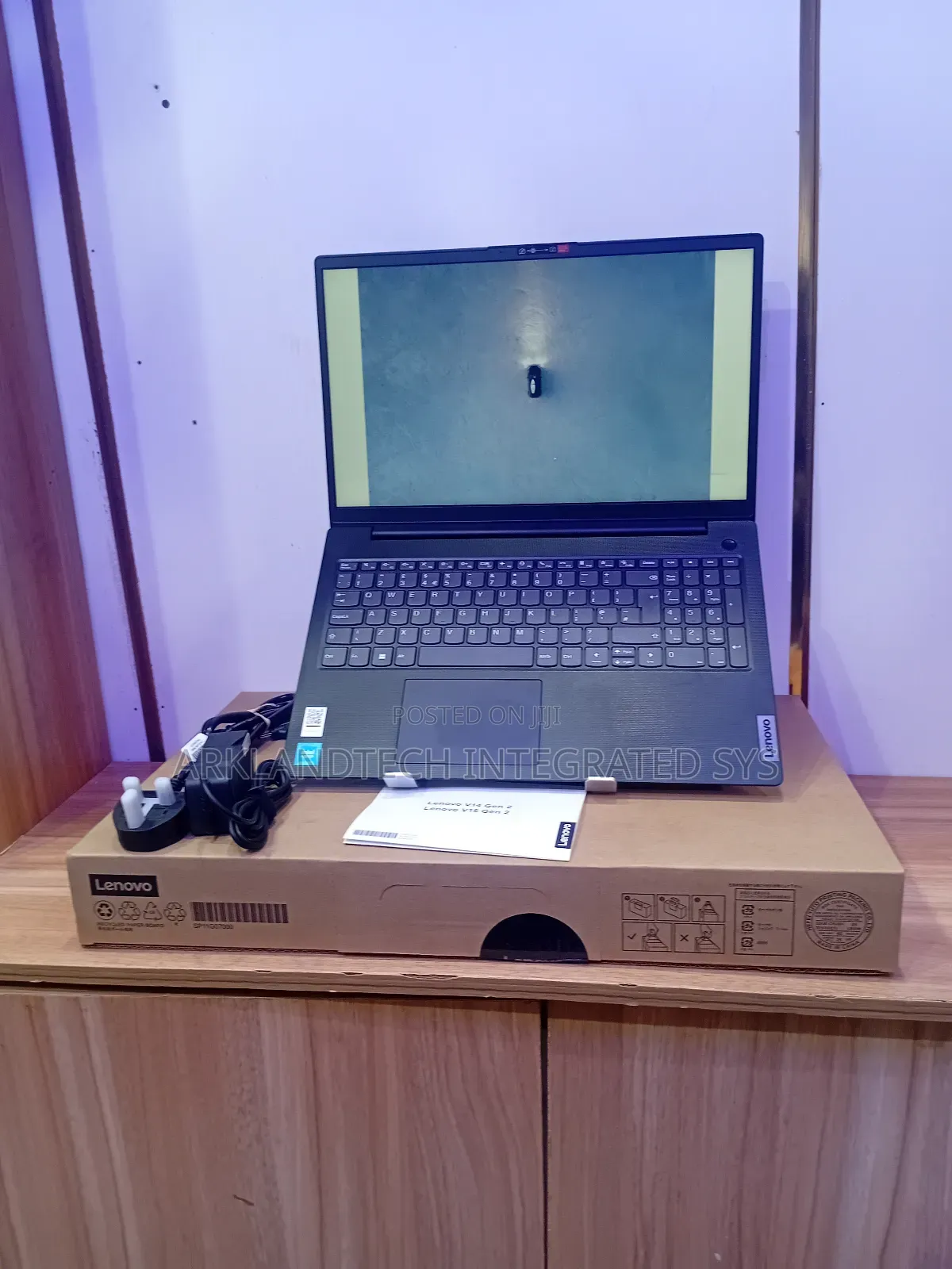 New Laptop Lenovo IdeaPad 110S 8GB Intel Celeron SSD 256GB