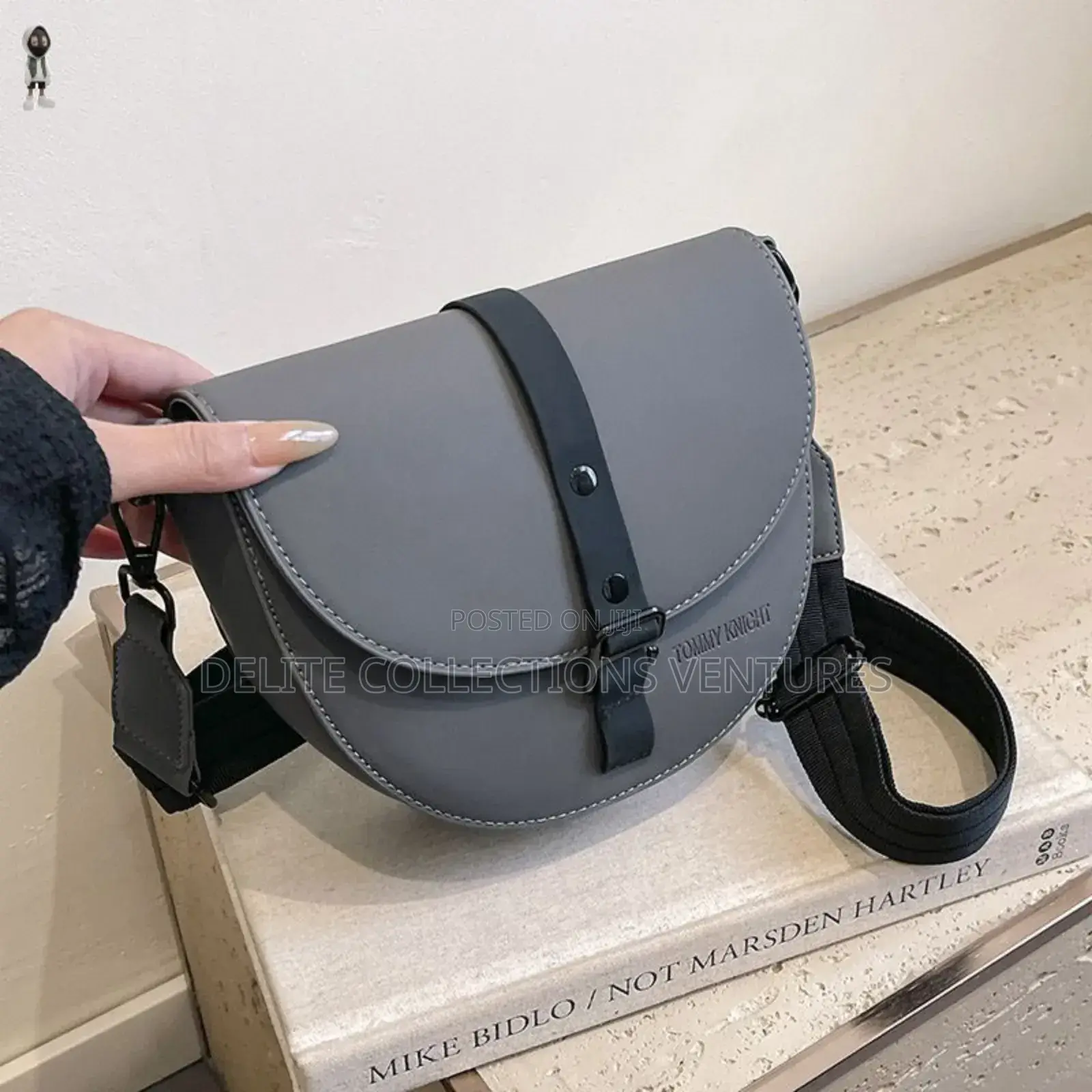 Premium Retro Cross Bag Luxury Now Available