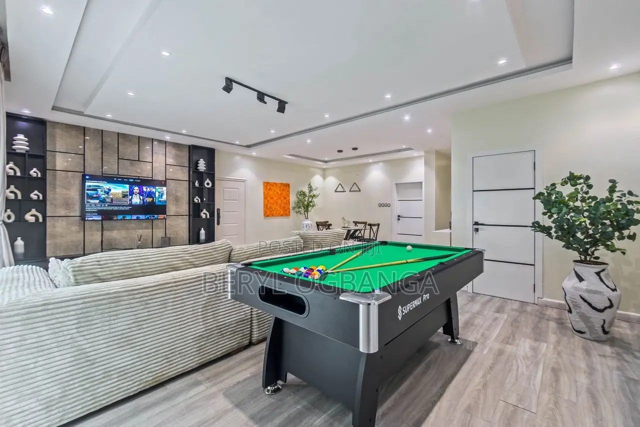 Luxury 3-Bedroom Apartment – Paris