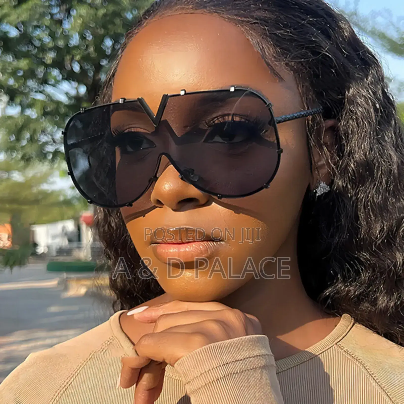 Exaggerated V8 Luxurious Mental Classic Women Glases