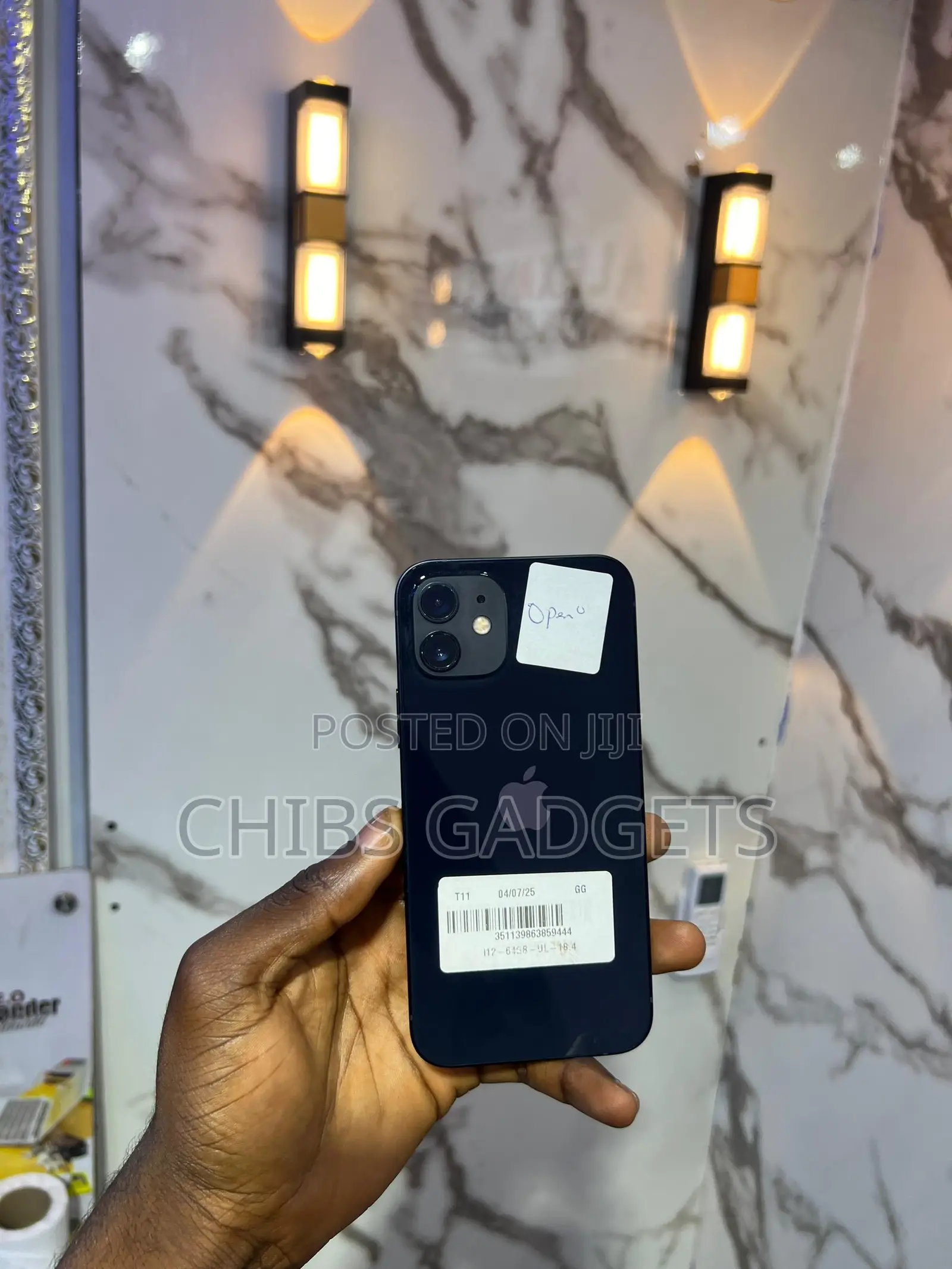 Apple iPhone 12 64 GB Black
