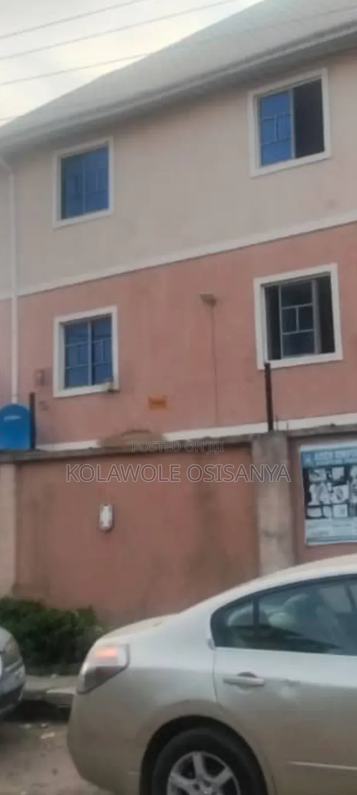 8bdrm Block of Flats in Surulere for sale