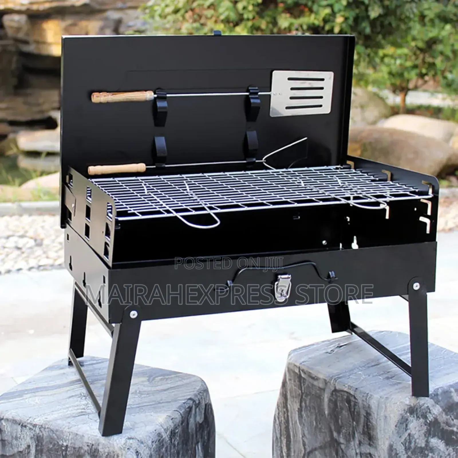 Foldable Case Barbeque Grill. (1lv22n1).
